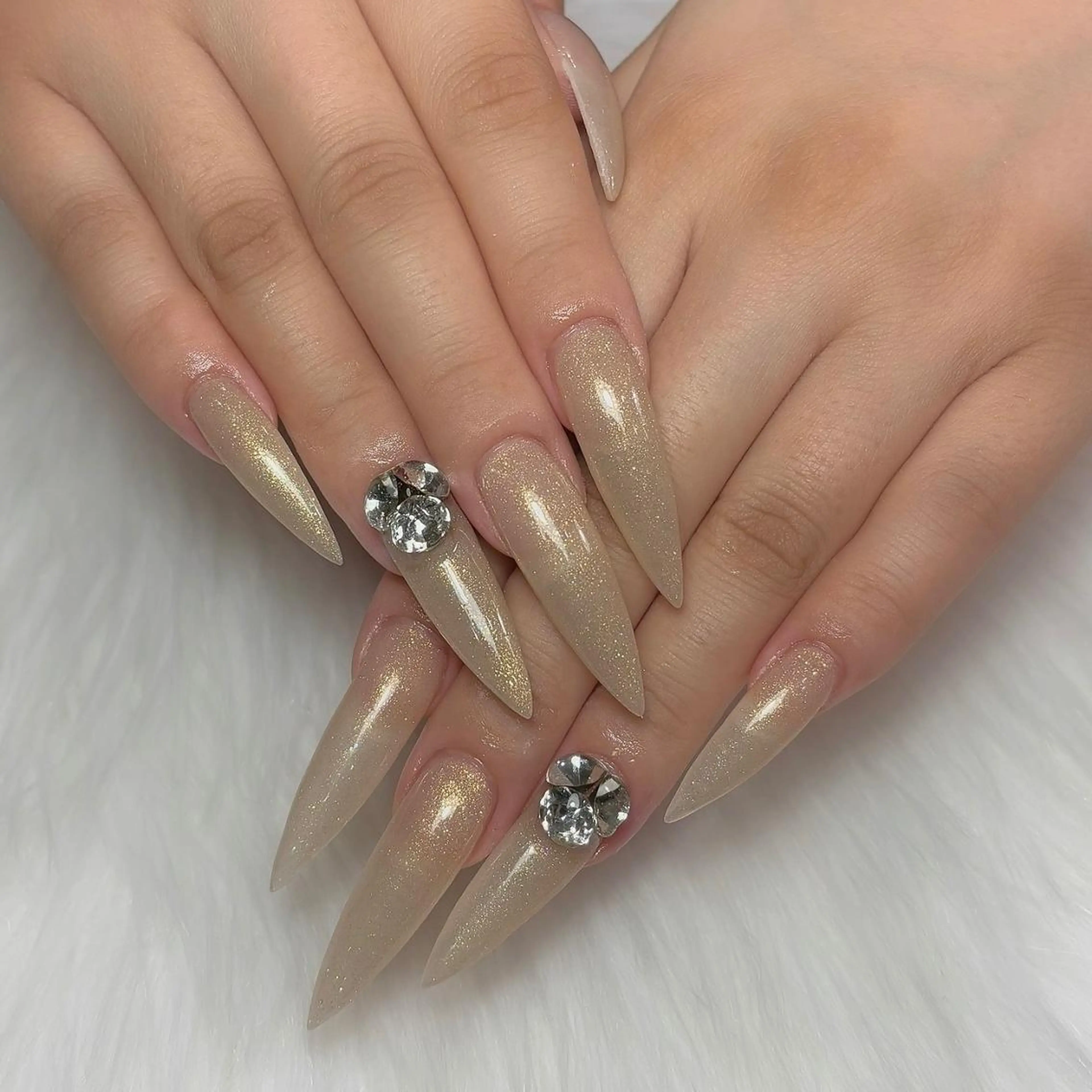 ネイル ｎａｉｌ＆ｅｙｅ🐰 ＲＥＢＥＳＴ心斎橋店のネイルデザイン