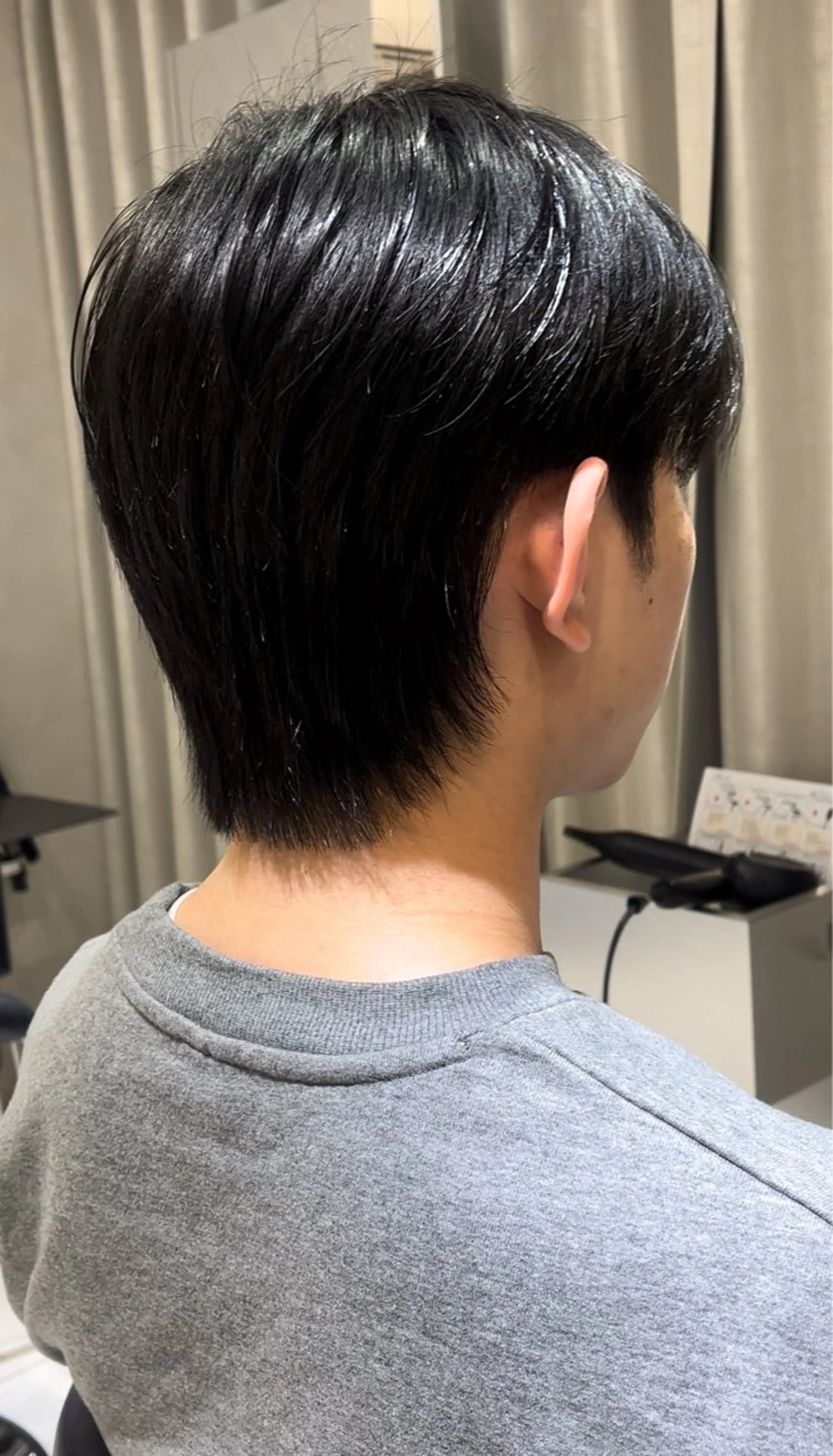 パーマ メンズ 韓国メンズ特化 ダウン・毛流れパーマのヘアスタイル