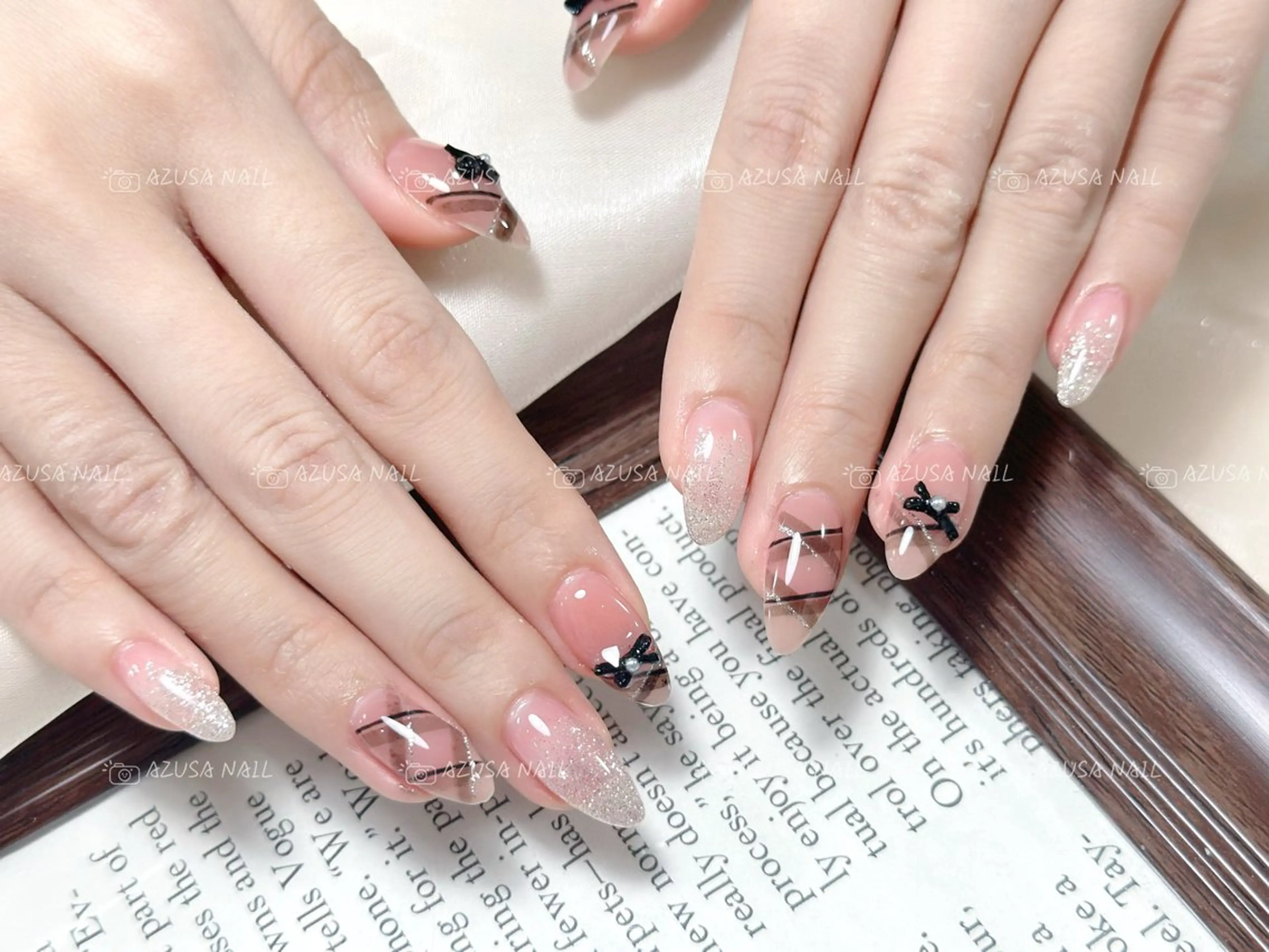 ネイル ガーリー キラキラネイル ラメ(グリッター) ピンク ピンクベージュ ハンドネイル 🧸自宅ネイル あずさのネイルデザイン