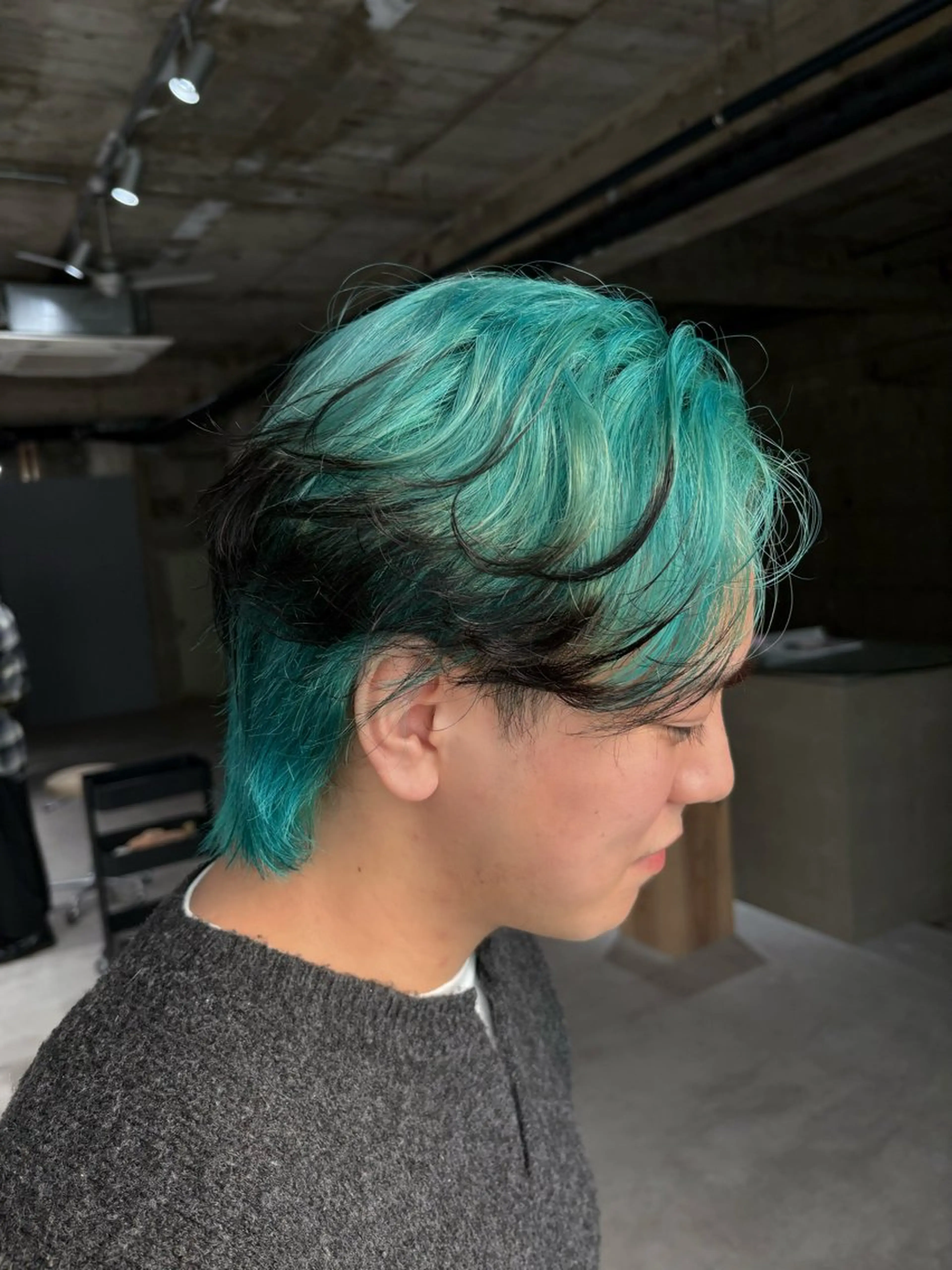 ショート メンズ ヘアカラー 玉置 七海のヘアスタイル