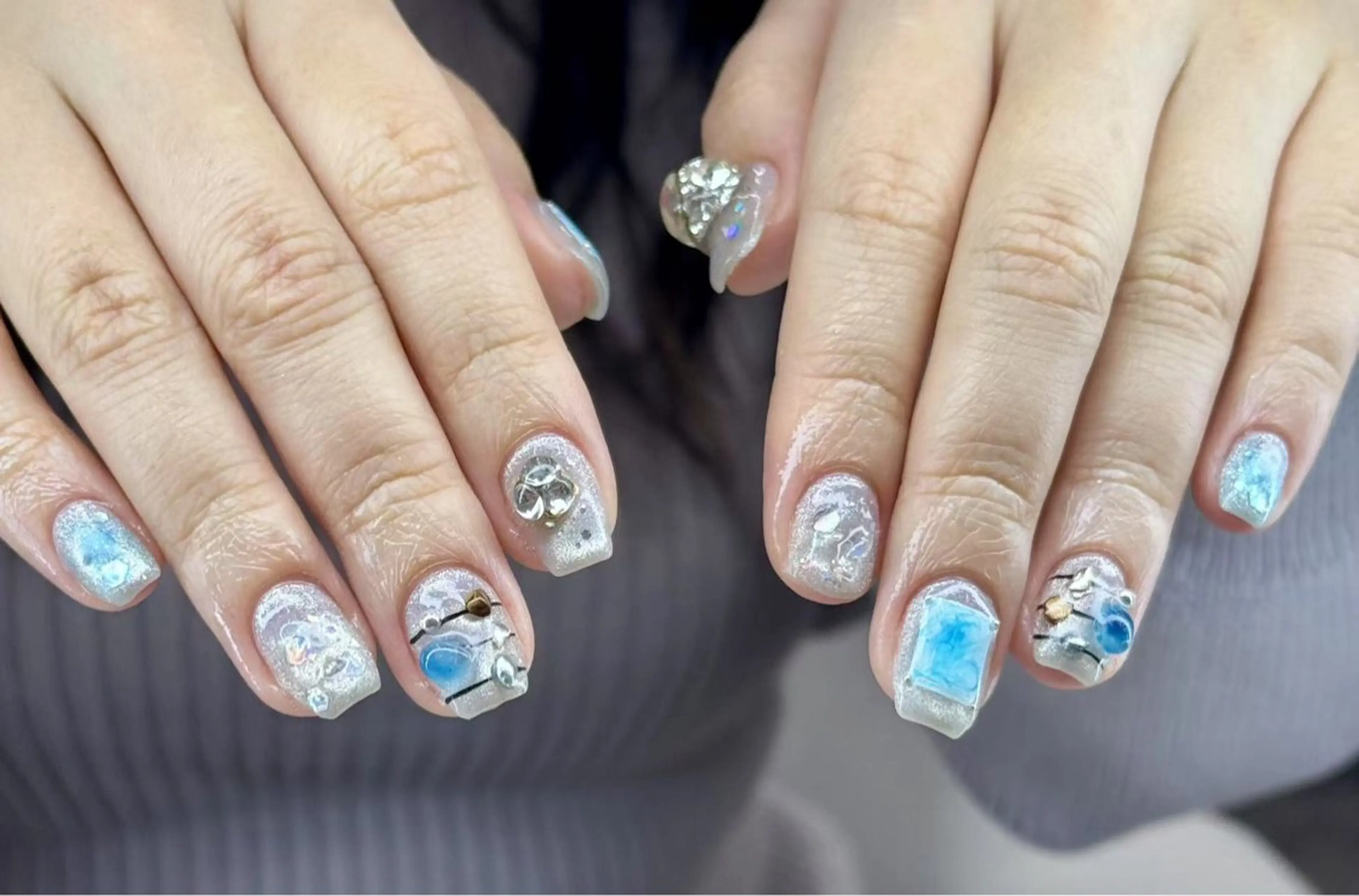 ネイル ハンドネイル AngelChris ビューティーサロンのマツエク・マツパデザイン