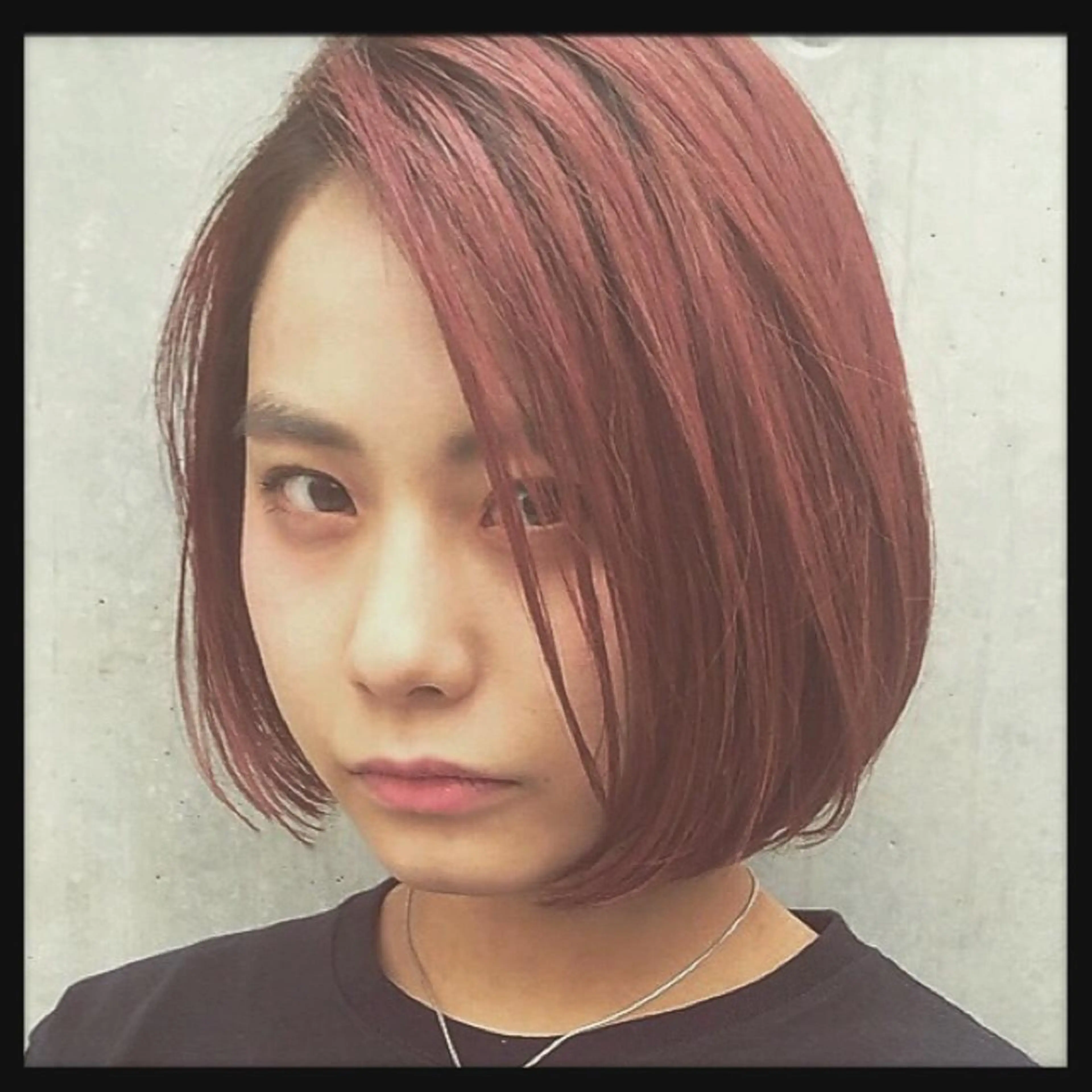 ミディアム カラー パーマ ヘアアレンジ メンズ キッズ ネイル マツエク・マツパ アイブロウ カット ヘアカラー 縮毛矯正 トリートメント ヘッドスパ ヘアセット ☃️髪質改善🉐割✨ ❄️“ever”❄️のヘアスタイル