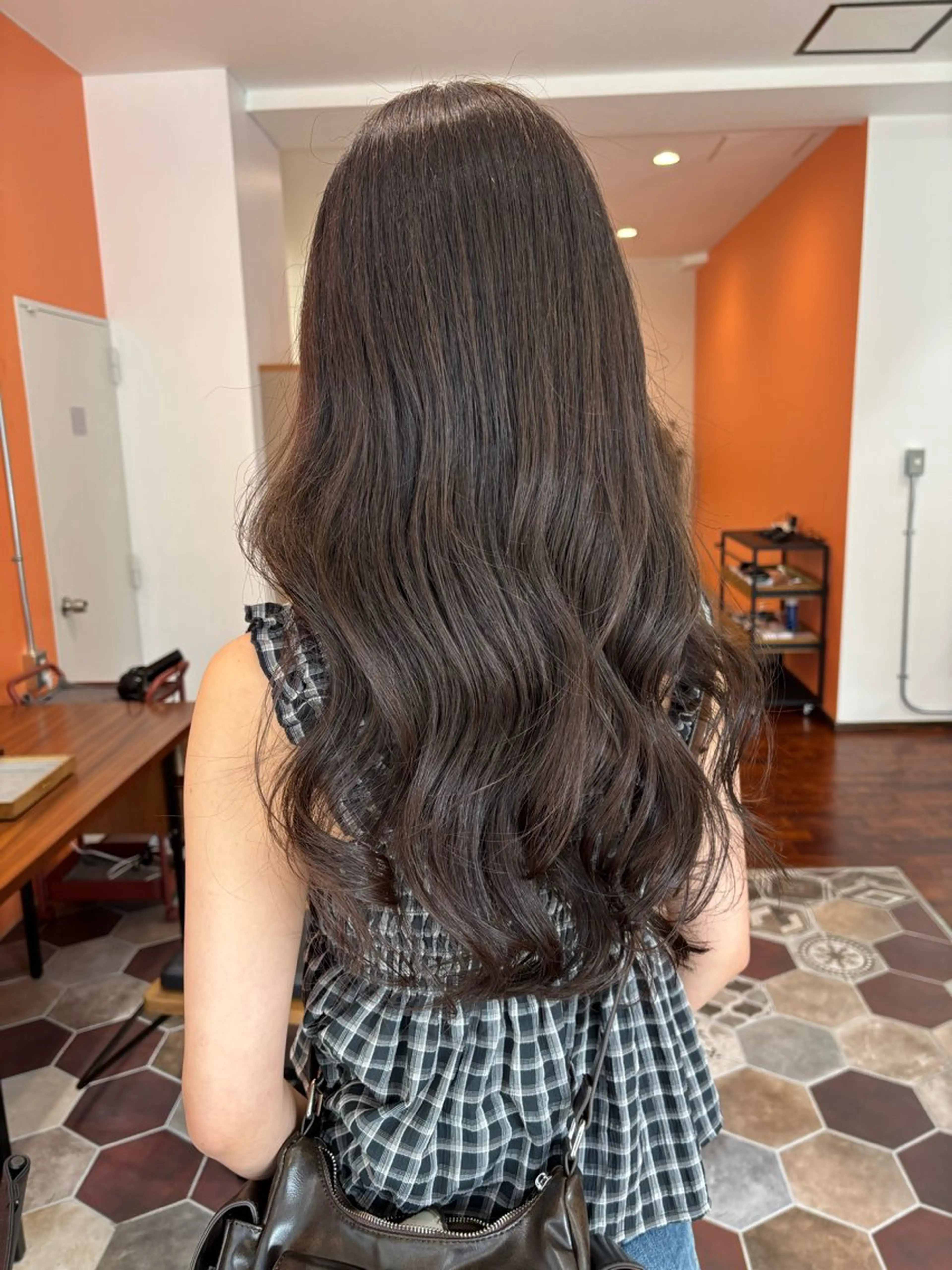 ロング カット ヘアカラー トリートメント 田中 愛燦のヘアスタイル