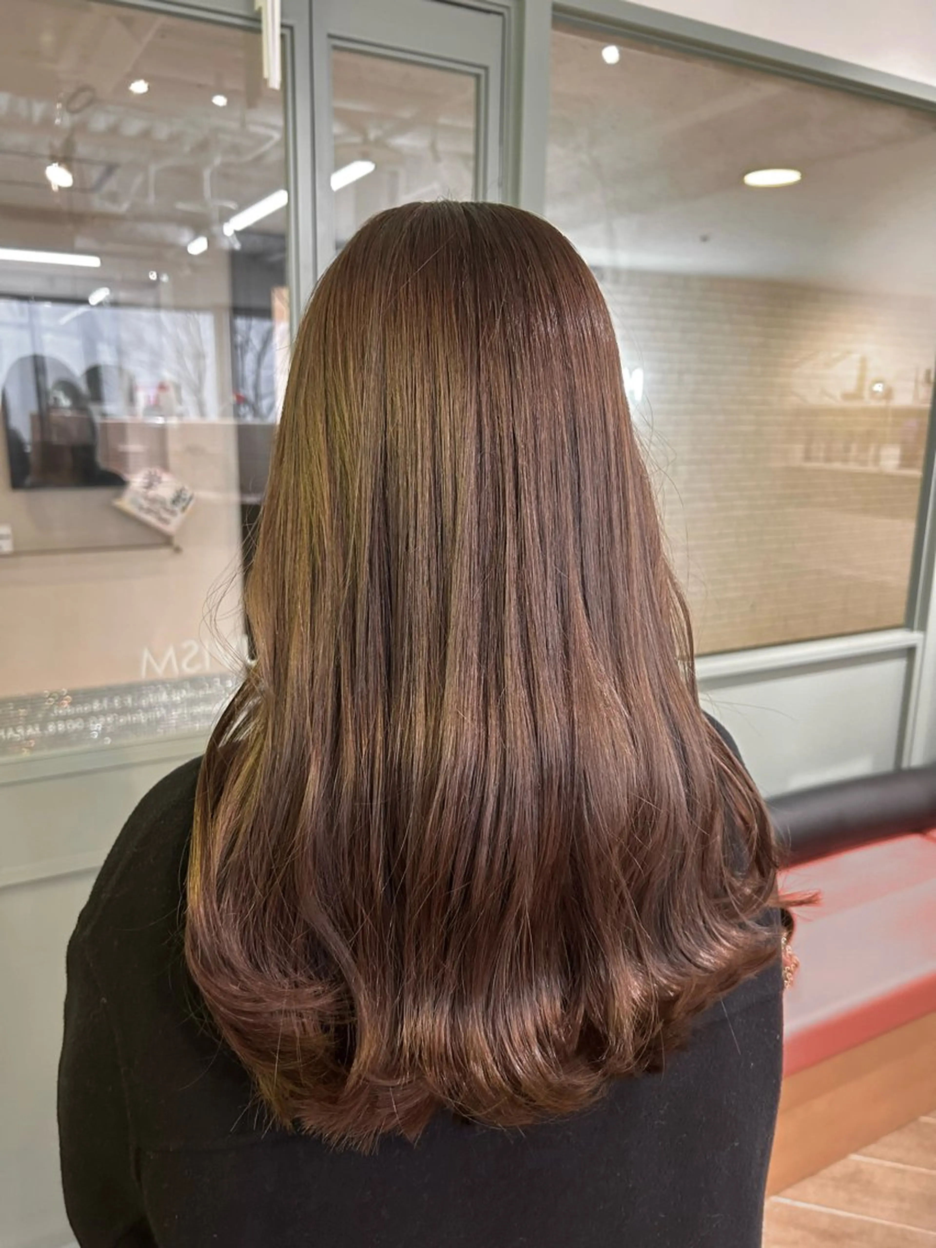 ロング カラー ブリーチ ブリーチなしカラー カット ヘアカラー ベージュ/ダブルカラ ー/新潟駅/青柳萌果のヘアスタイル