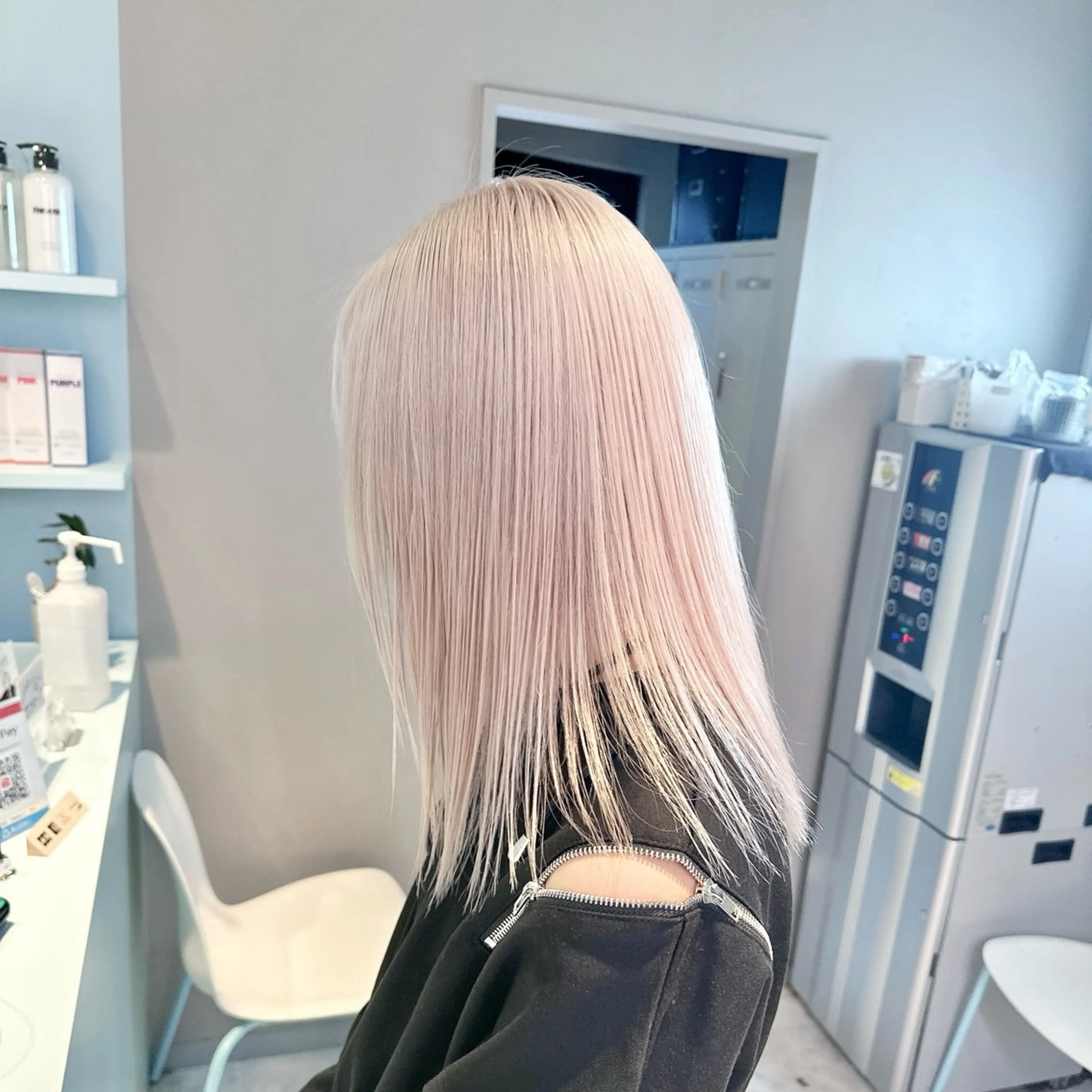 セミロング カラー ヘアカラー トリートメント ヘッドスパ ヘアセット 🪄池袋ハイトーン 🪄ブリーチカラーのヘアスタイル