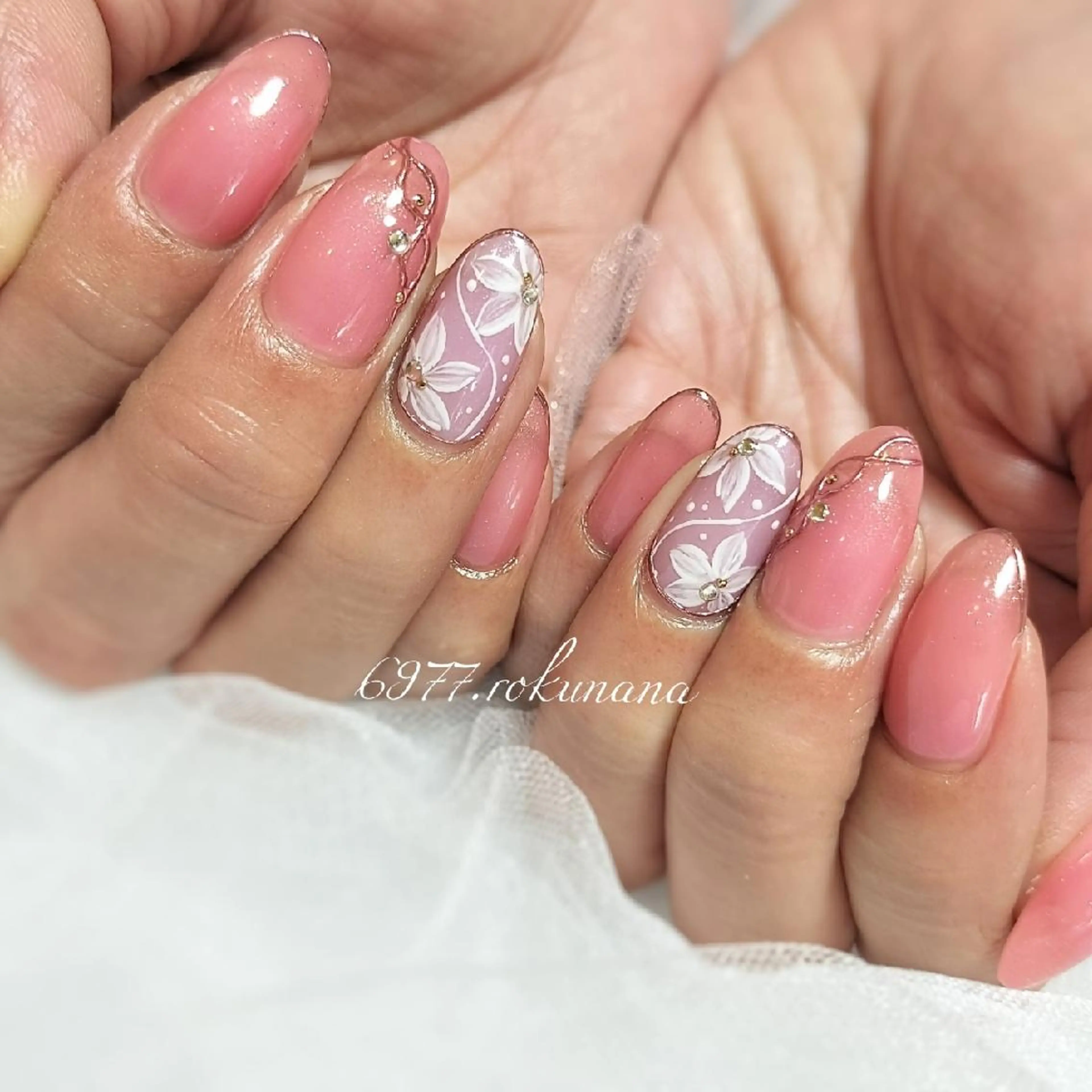 ネイル rokunana 佐野のネイルデザイン