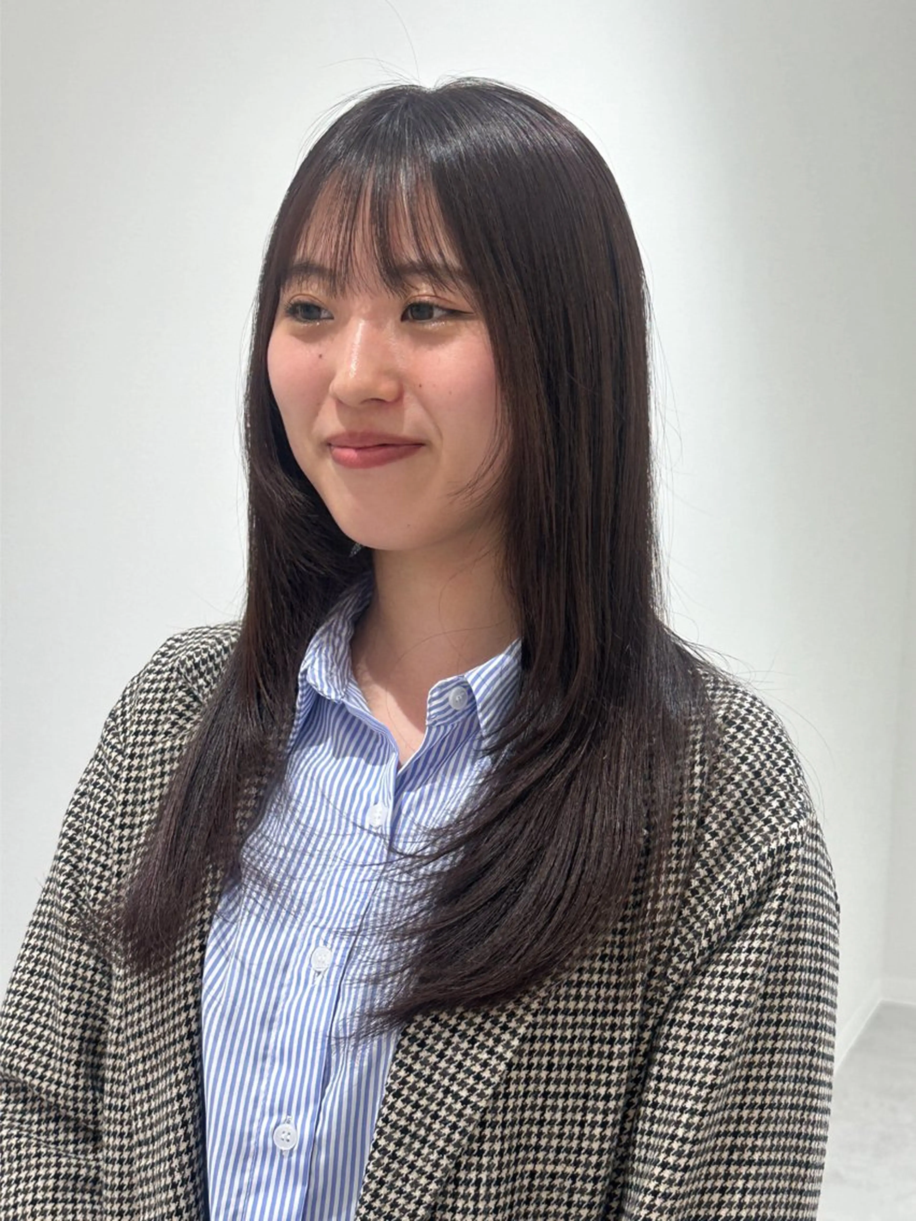 ロング 顔まわりレイヤー 顔周りカット レイヤーカット カット こうた/髪質改善 ストレート/ヘアケアのヘアスタイル