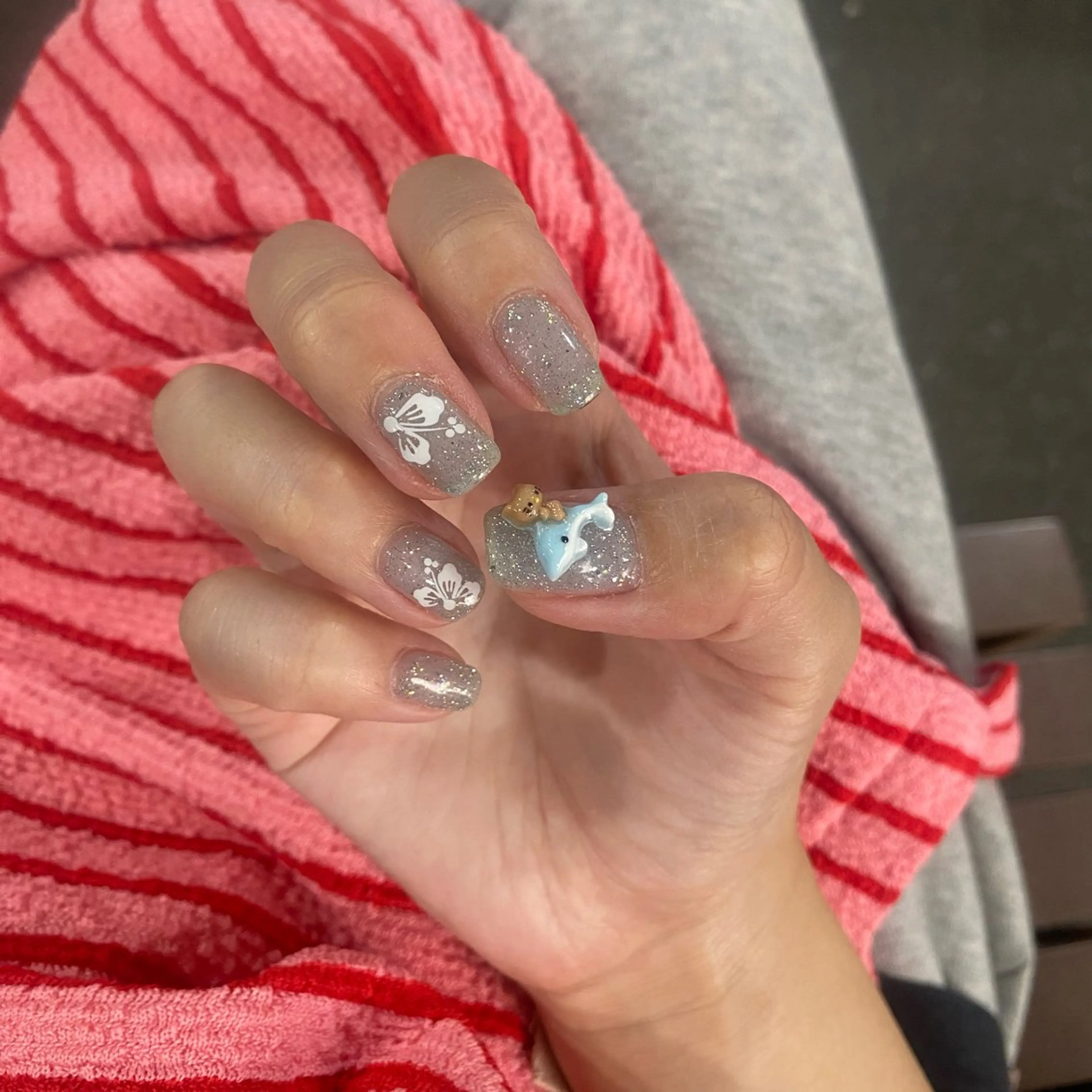 ネイル ハンドネイル WAVY airiのネイルデザイン