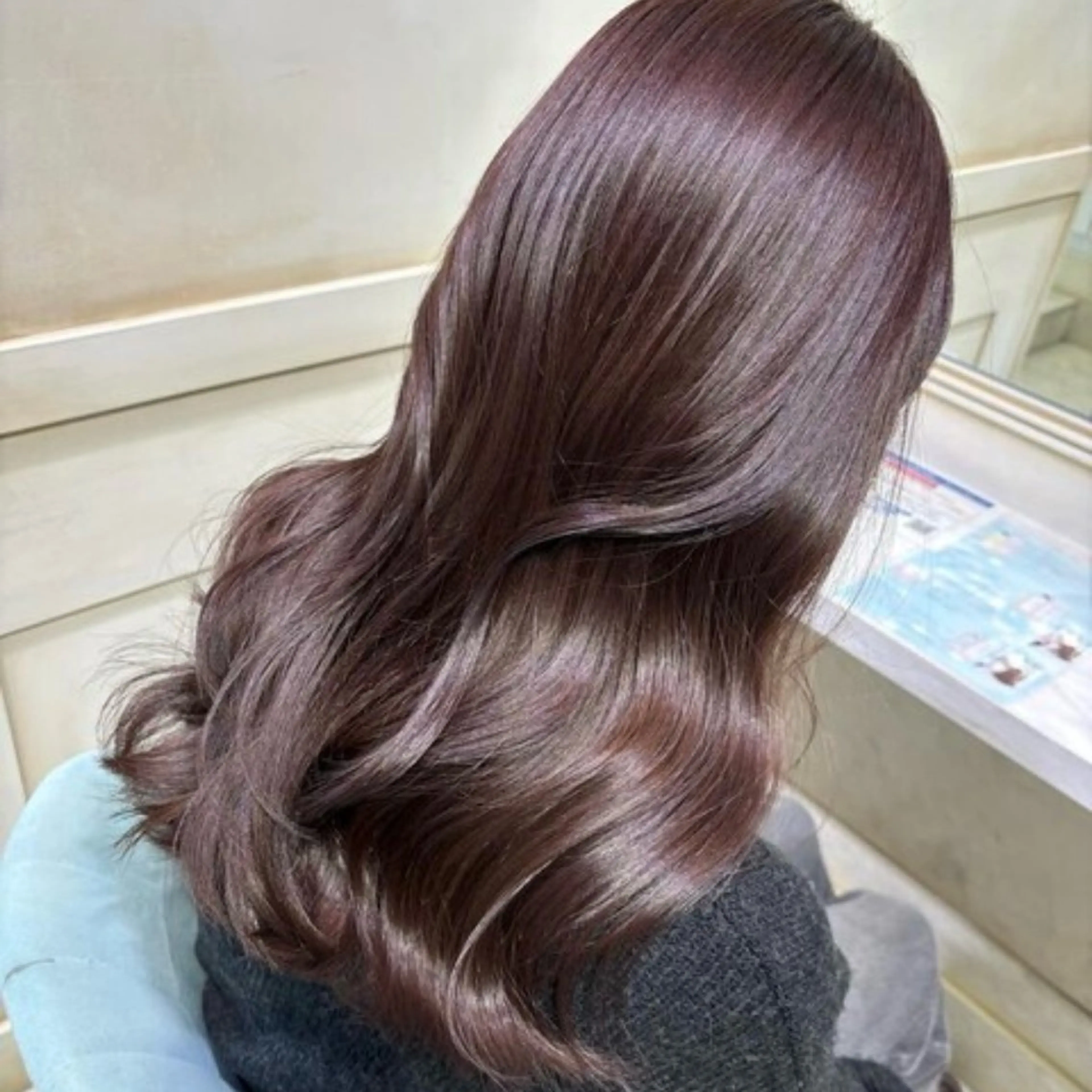 セミロング ヘアカラー トリートメント 🩷 レナ 🩷のヘアスタイル