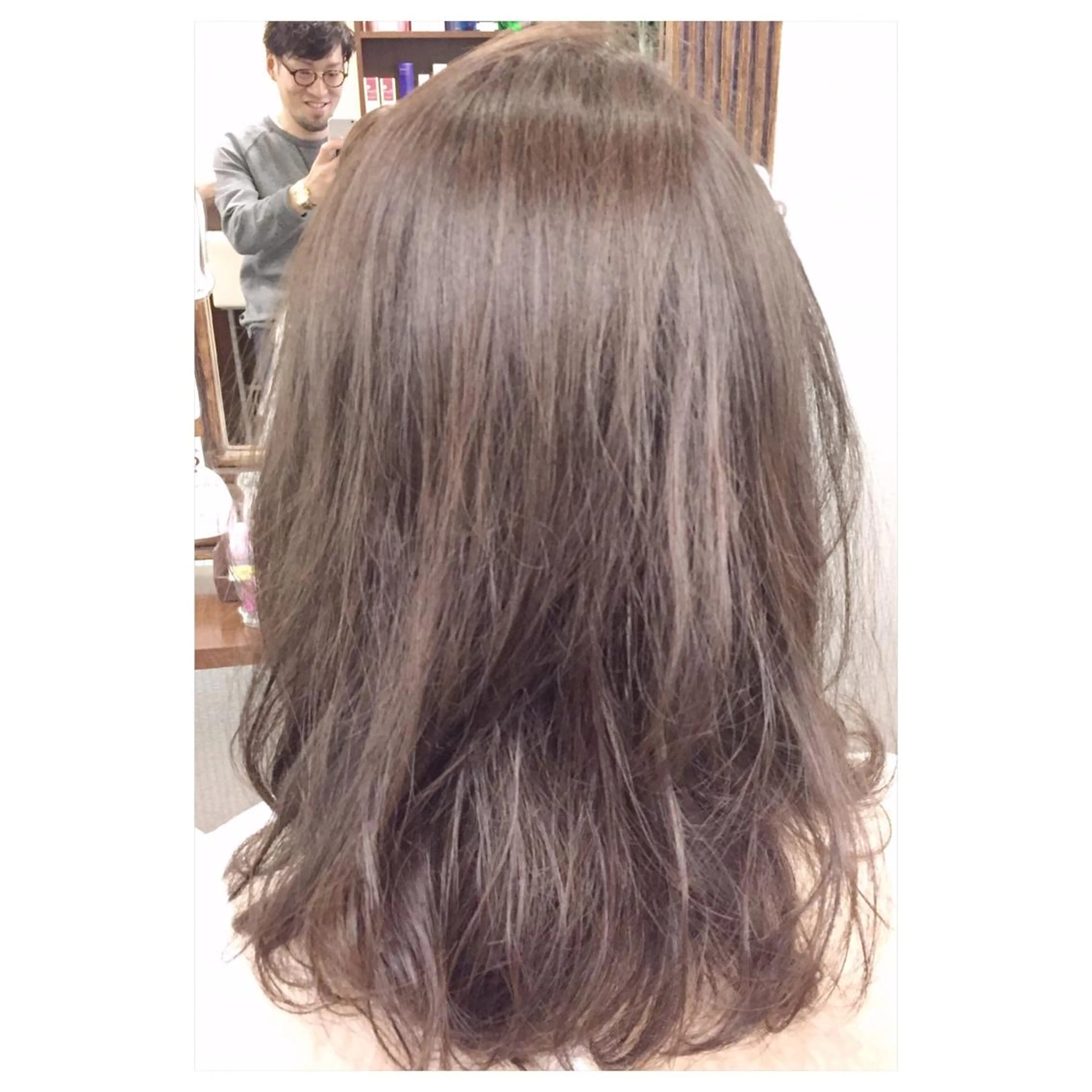 セミロング カラー アッシュ グレージュ オレンジ 外国人風カラー パーソナルカラー診断 できます 木曽 主博のヘアスタイル