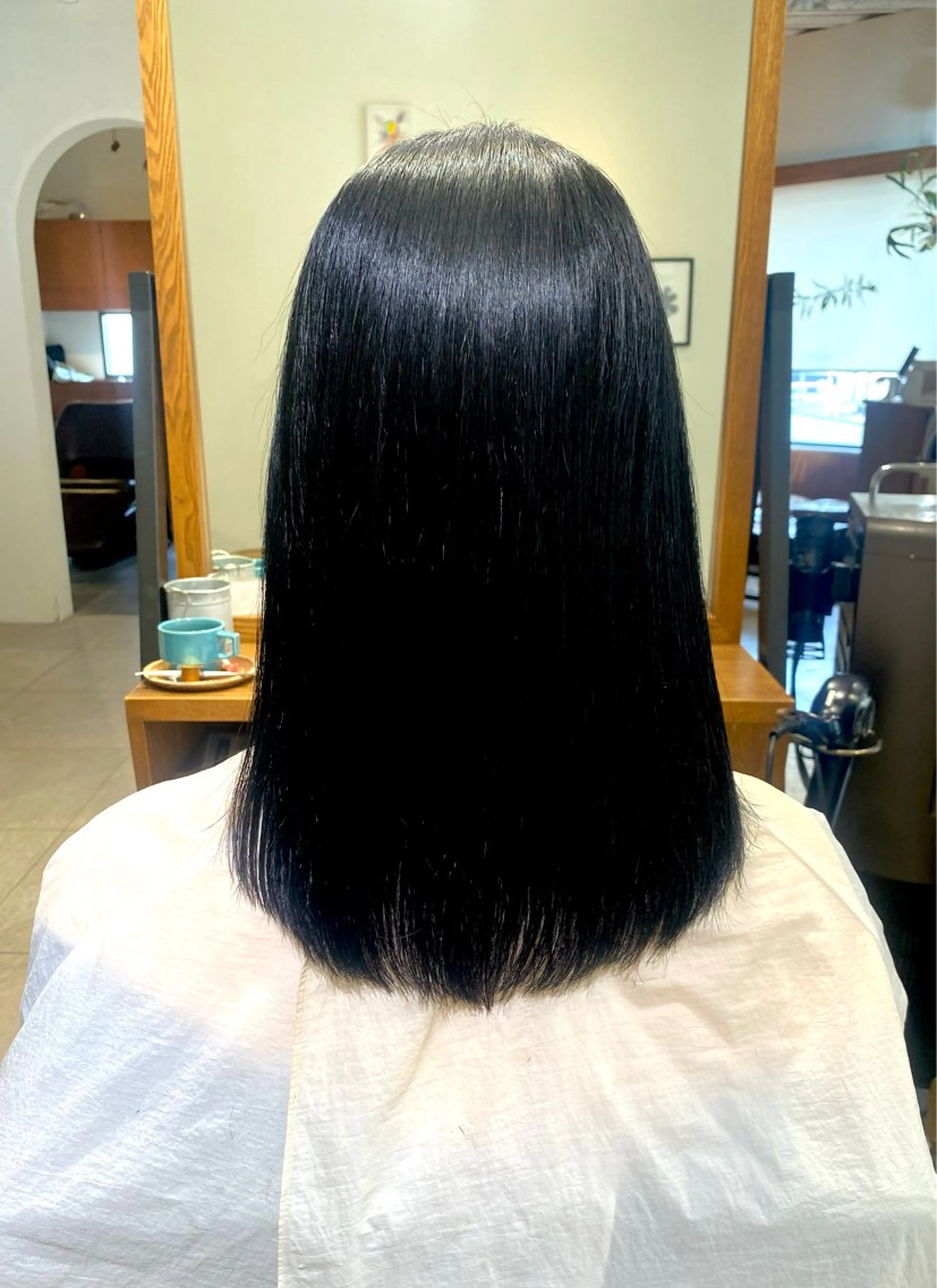 セミロング 縮毛矯正 LiC えりのヘアスタイル