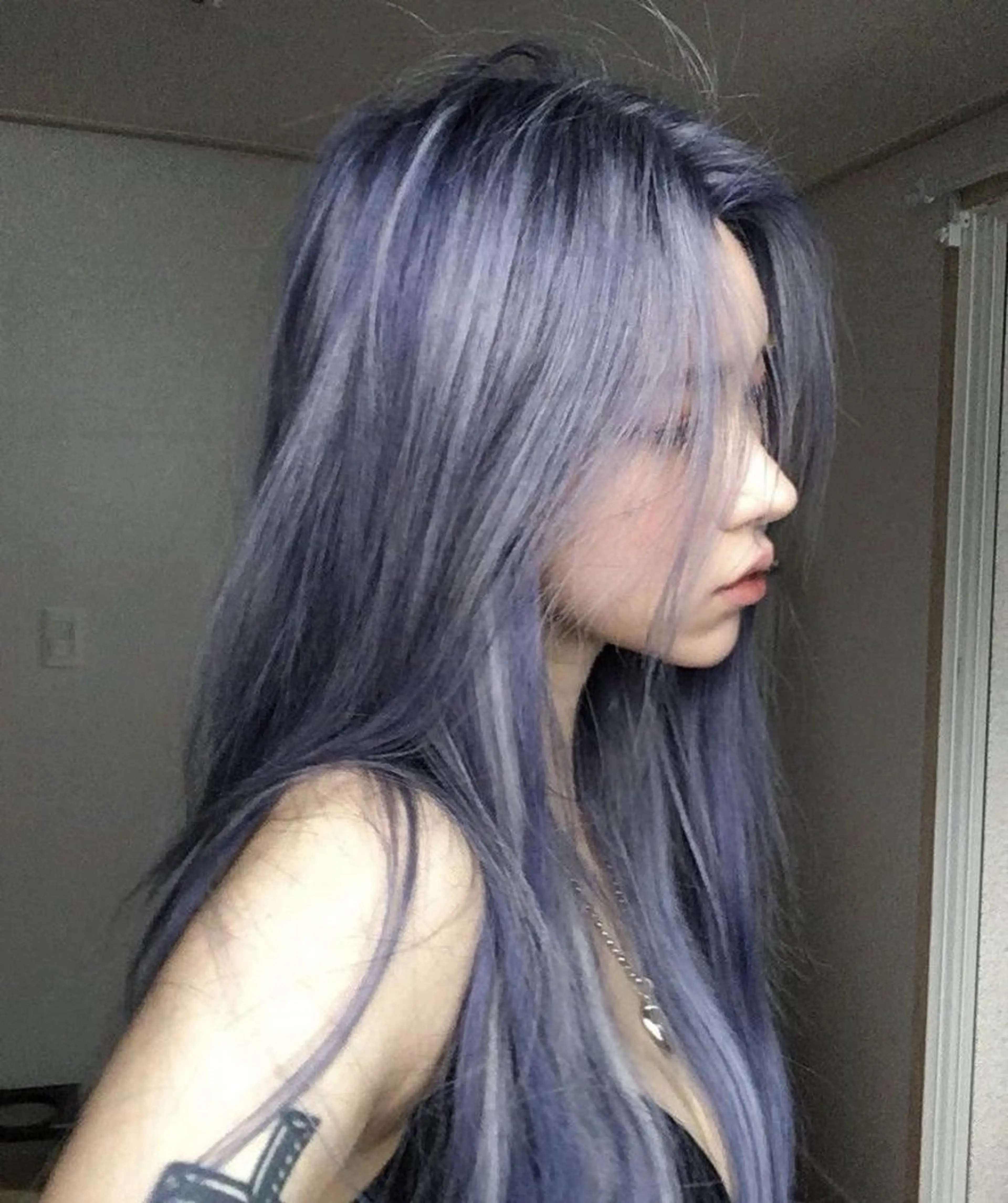 セミロング カラー ヘアアレンジ カット ヘアカラー トリートメント ヘッドスパ ヘアセット 🩵ダメージレス艶感 ハイトーン🩷のヘアスタイル