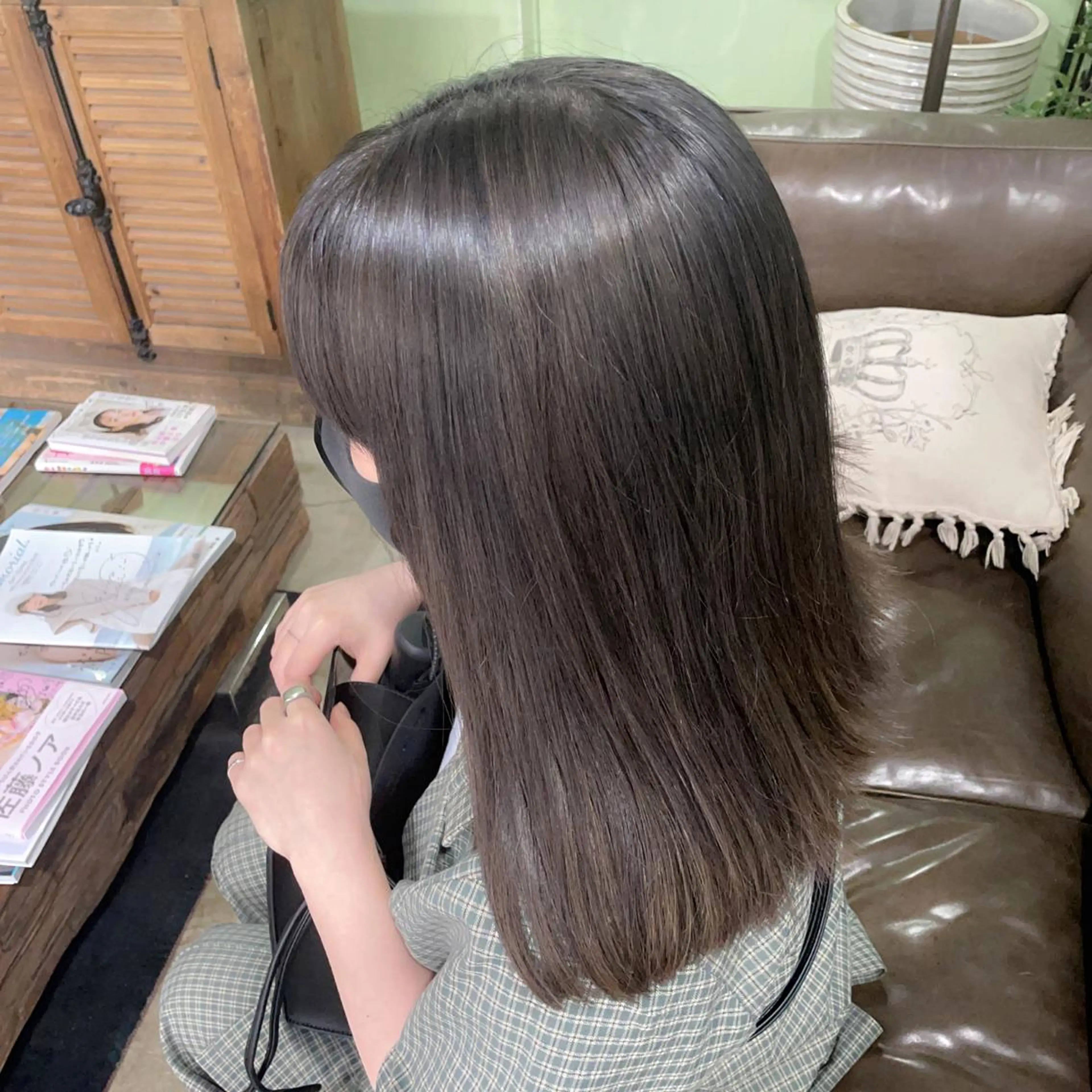 ミディアム アイスグレージュ ヘアカラー 🕊miki モテ髪🫧のヘアスタイル