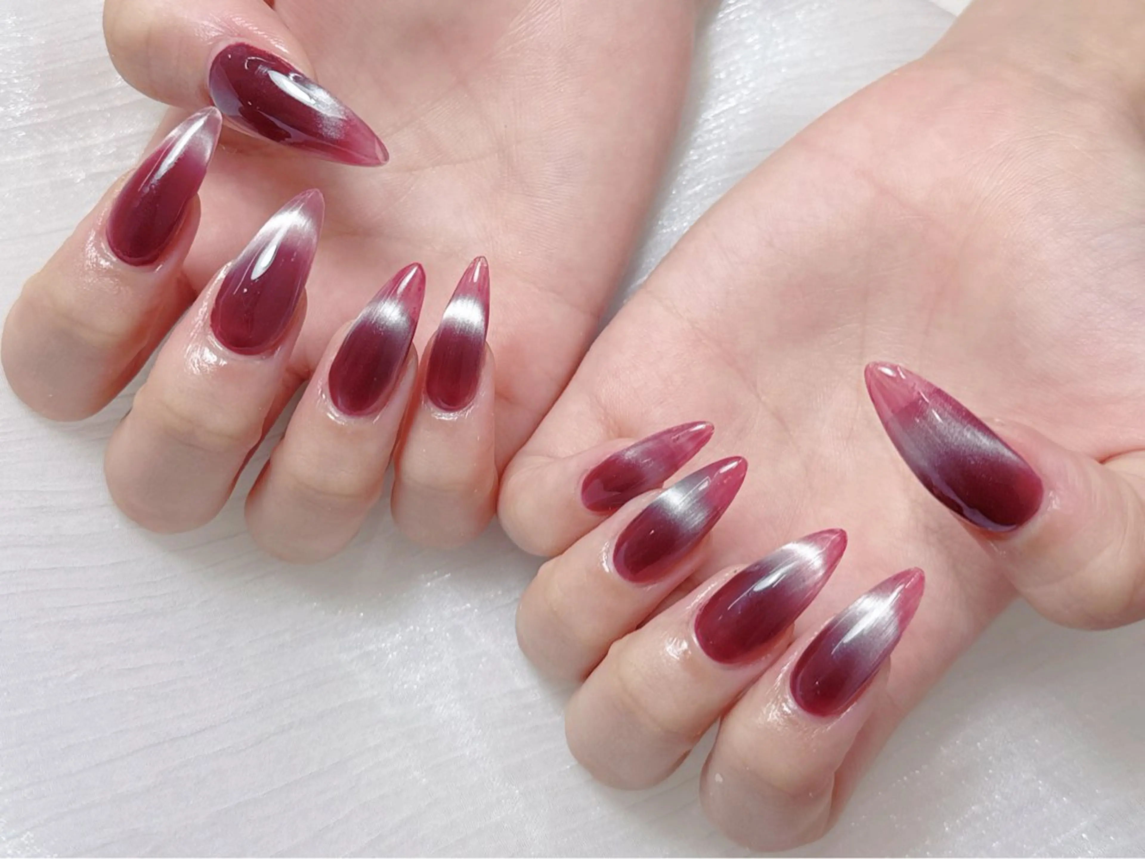 ロング 韓国風ヘア ハンドネイル NOA NAILのネイルデザイン