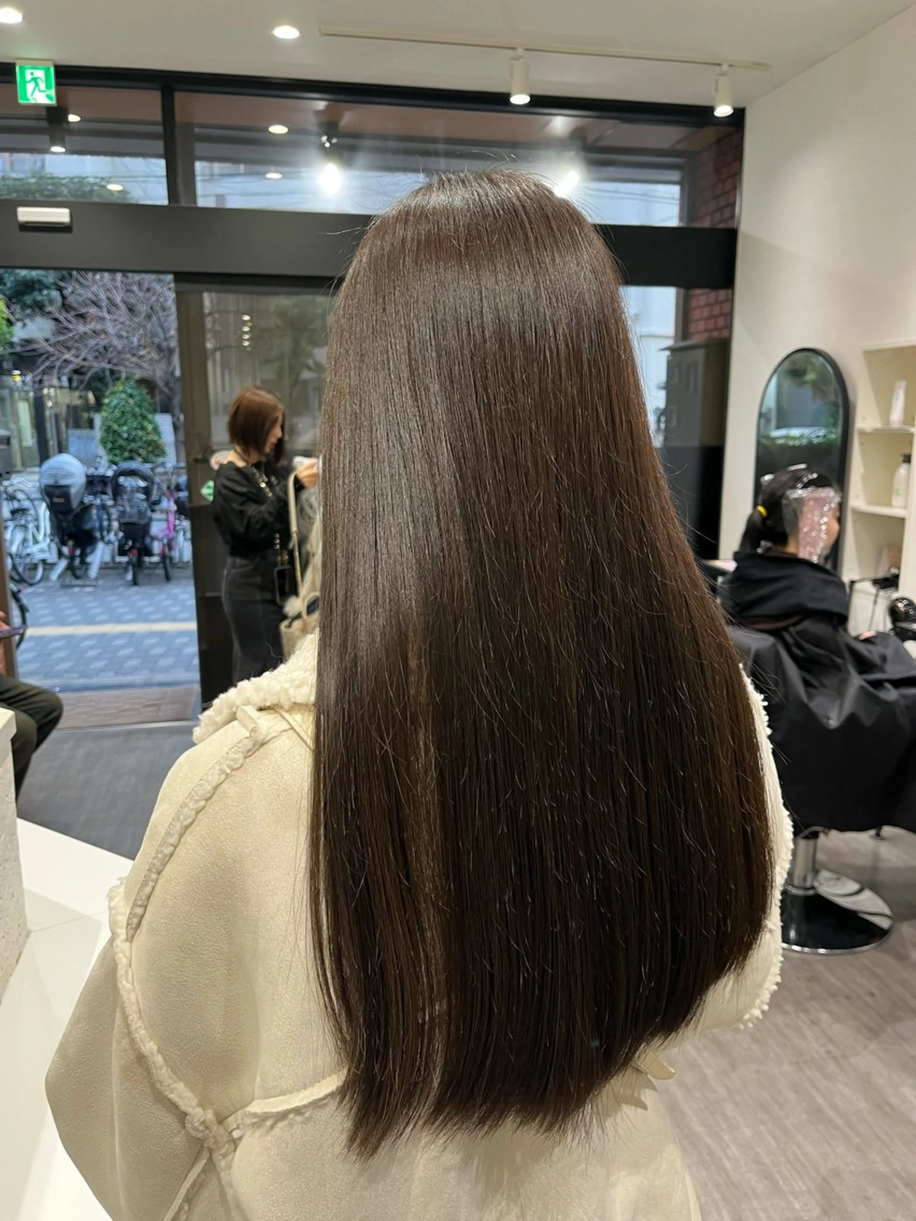 ロング カット ヘアカラー cocotte🦋 miyuのヘアスタイル