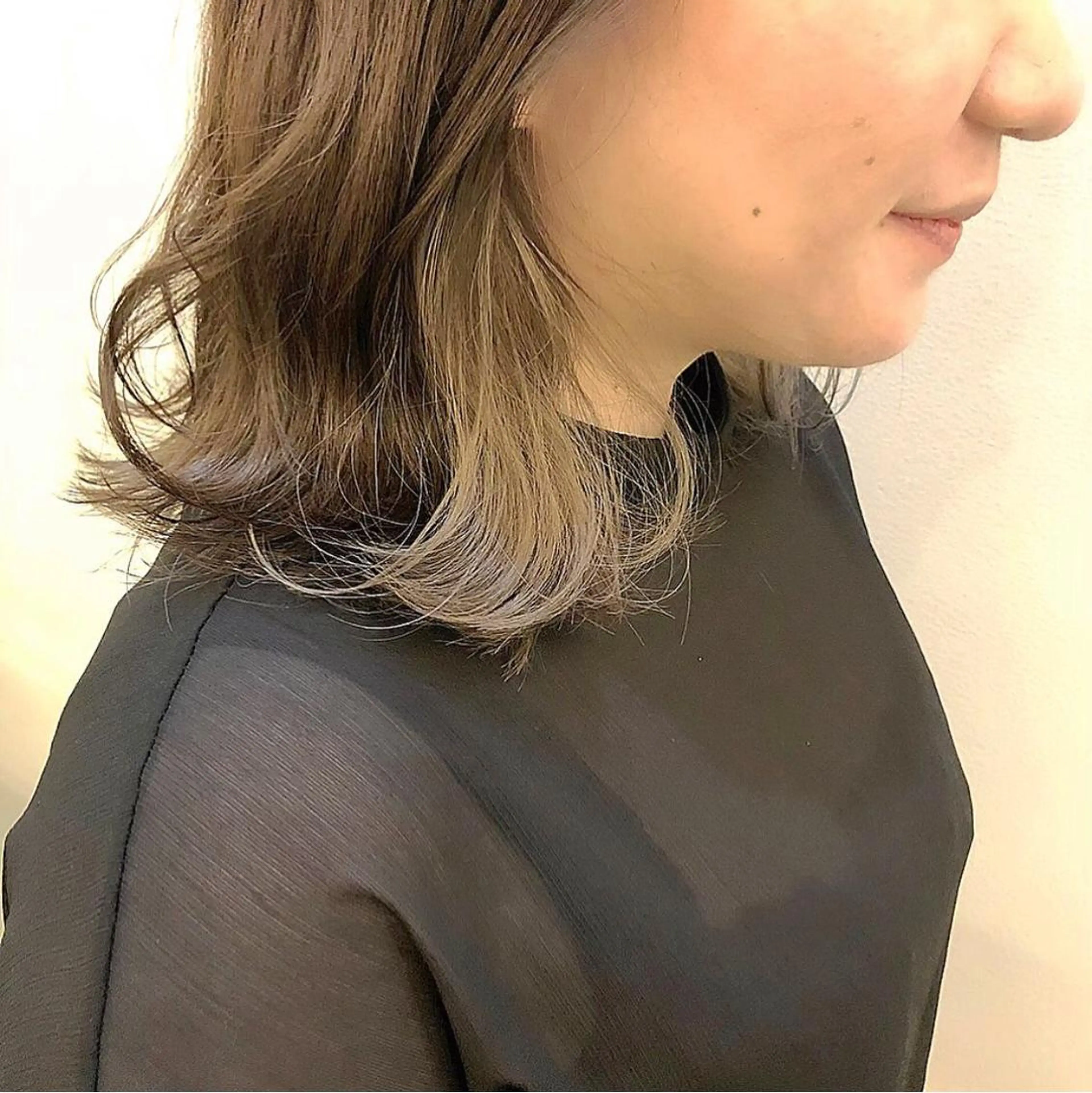ショート カラー ヘアカラー トリートメント 坂田 友梨奈のヘアスタイル