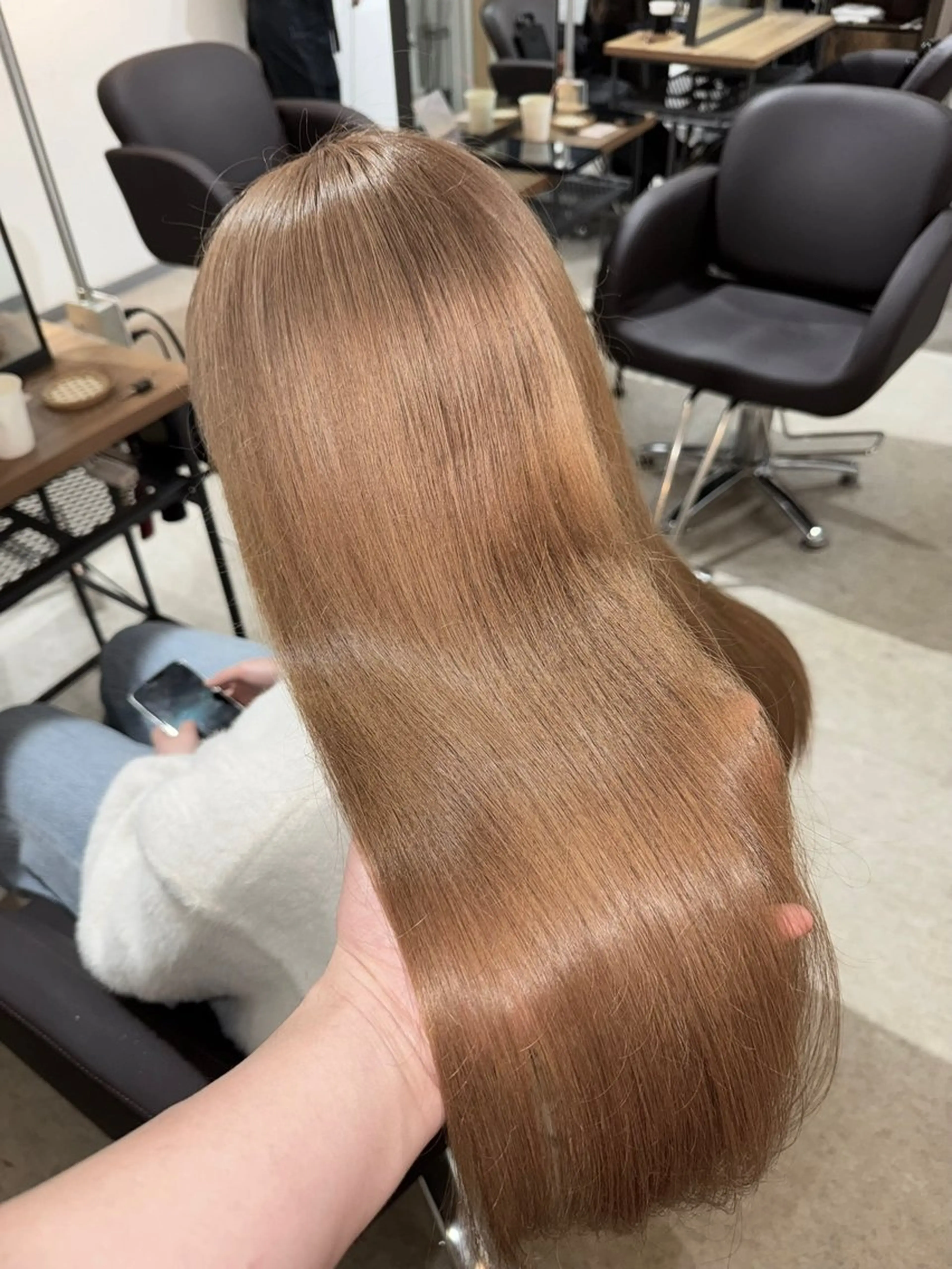 ロング ボブ 韓国風ヘア レイヤーカット ロング 縮毛矯正 カット ヘアカラー トリートメント ✨艶ブリーチカラー✨ ✨艶髪ストレート✨のヘアスタイル