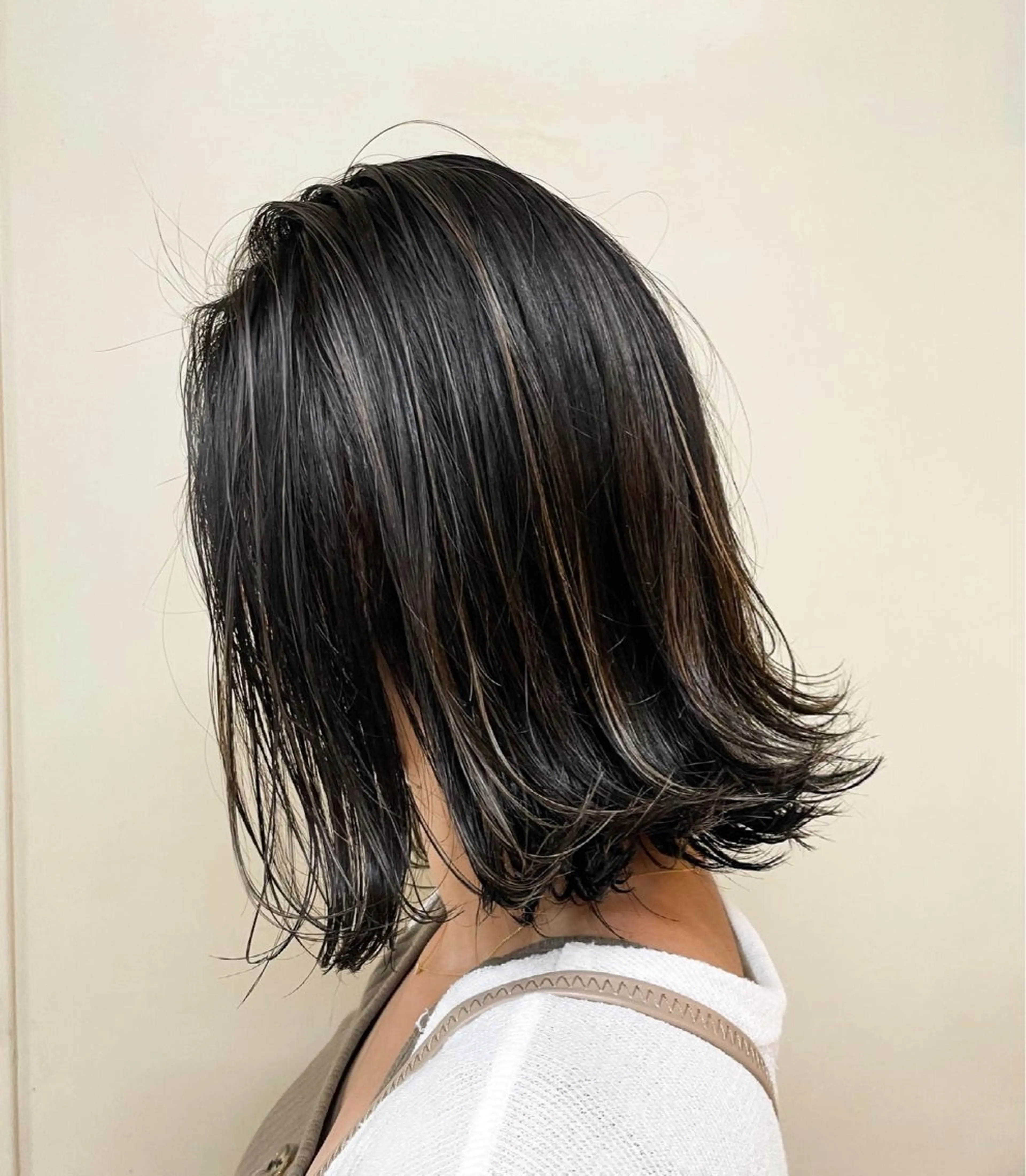 ショート カラー アイジマヒロ vagueのヘアスタイル