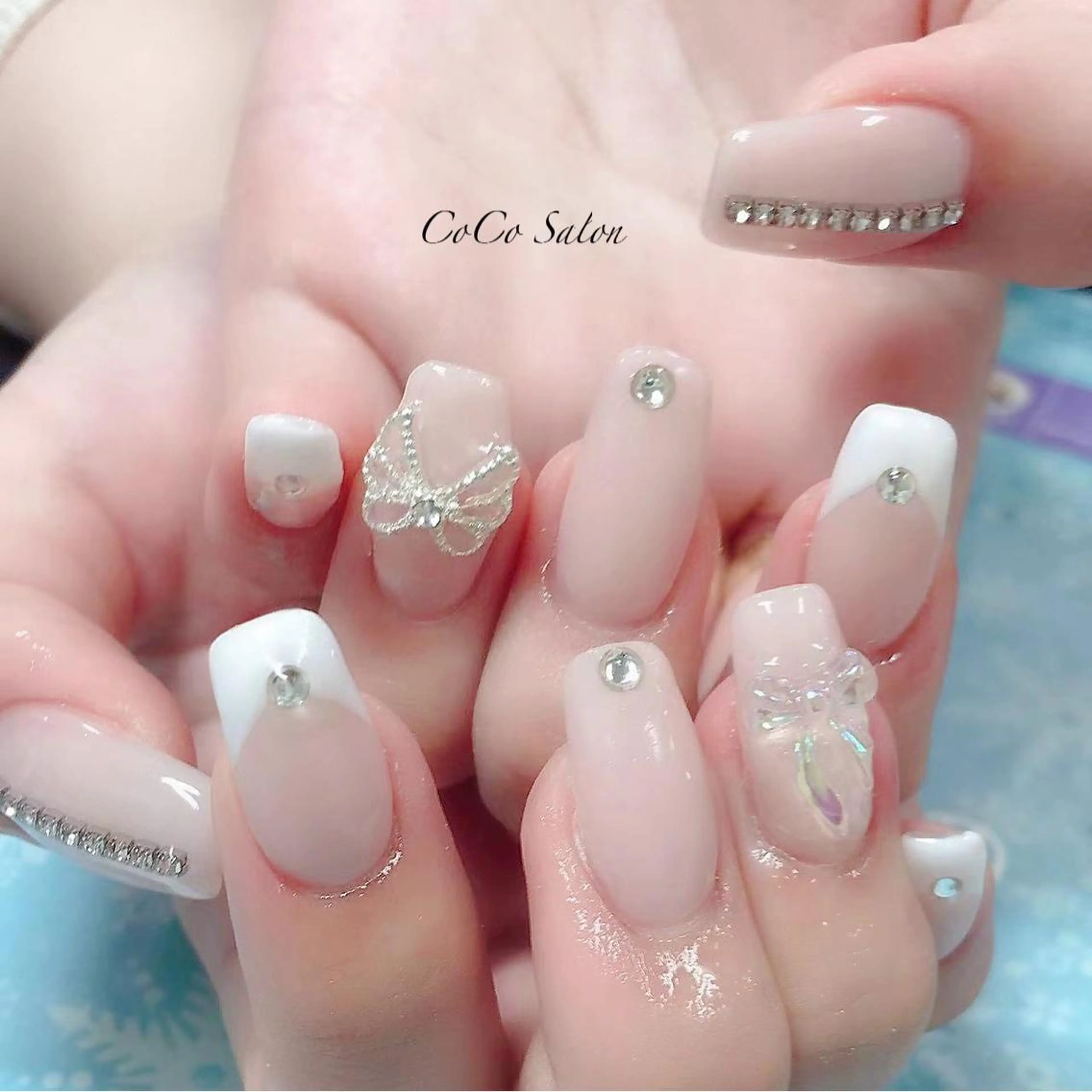 ネイル 長さ出し フレンチネイル ジェルネイル キラキラネイル オフィスネイル ハンドネイル CoCoSalon ネイル/まつ毛予約のネイルデザイン