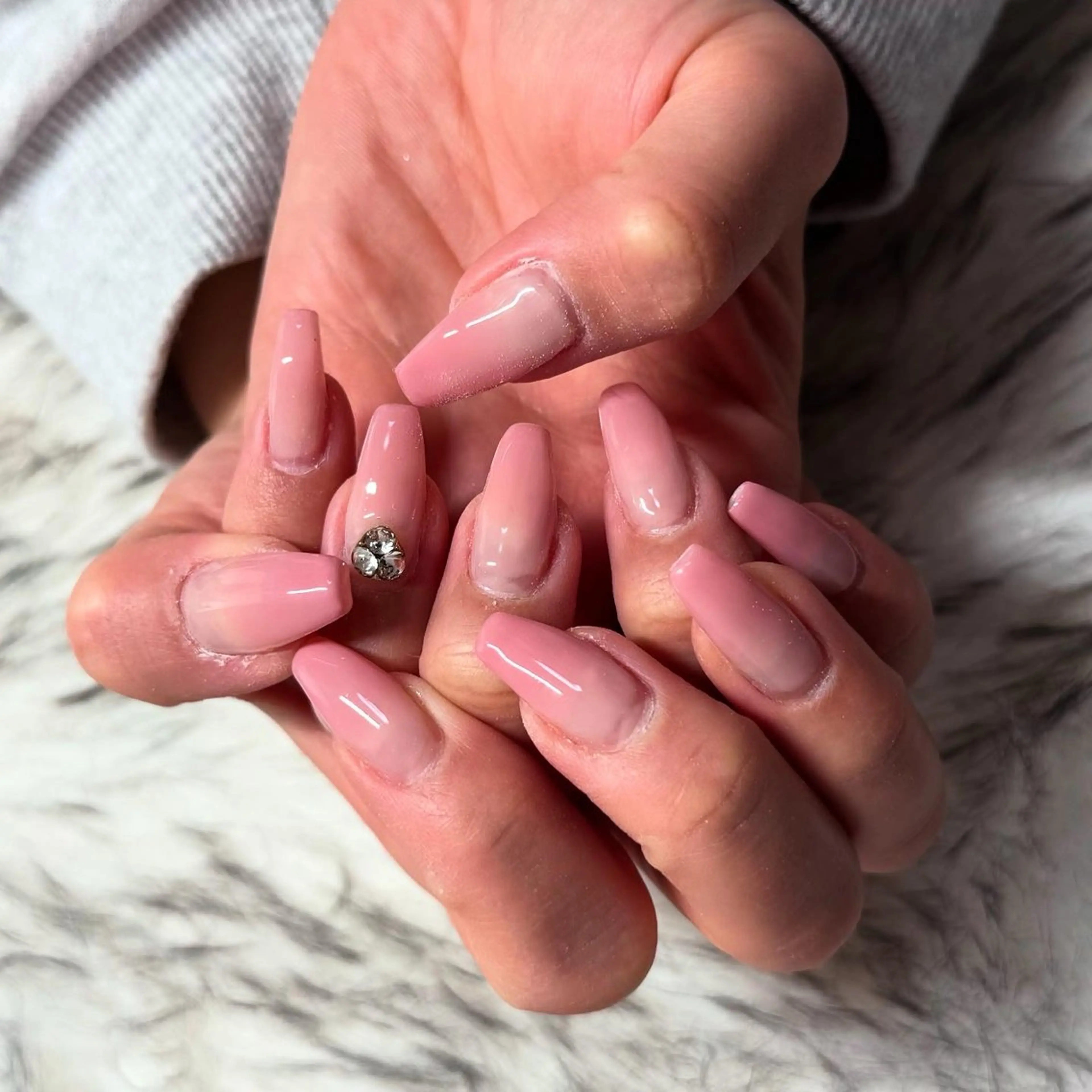 ロング ハンドネイル mao .のネイルデザイン