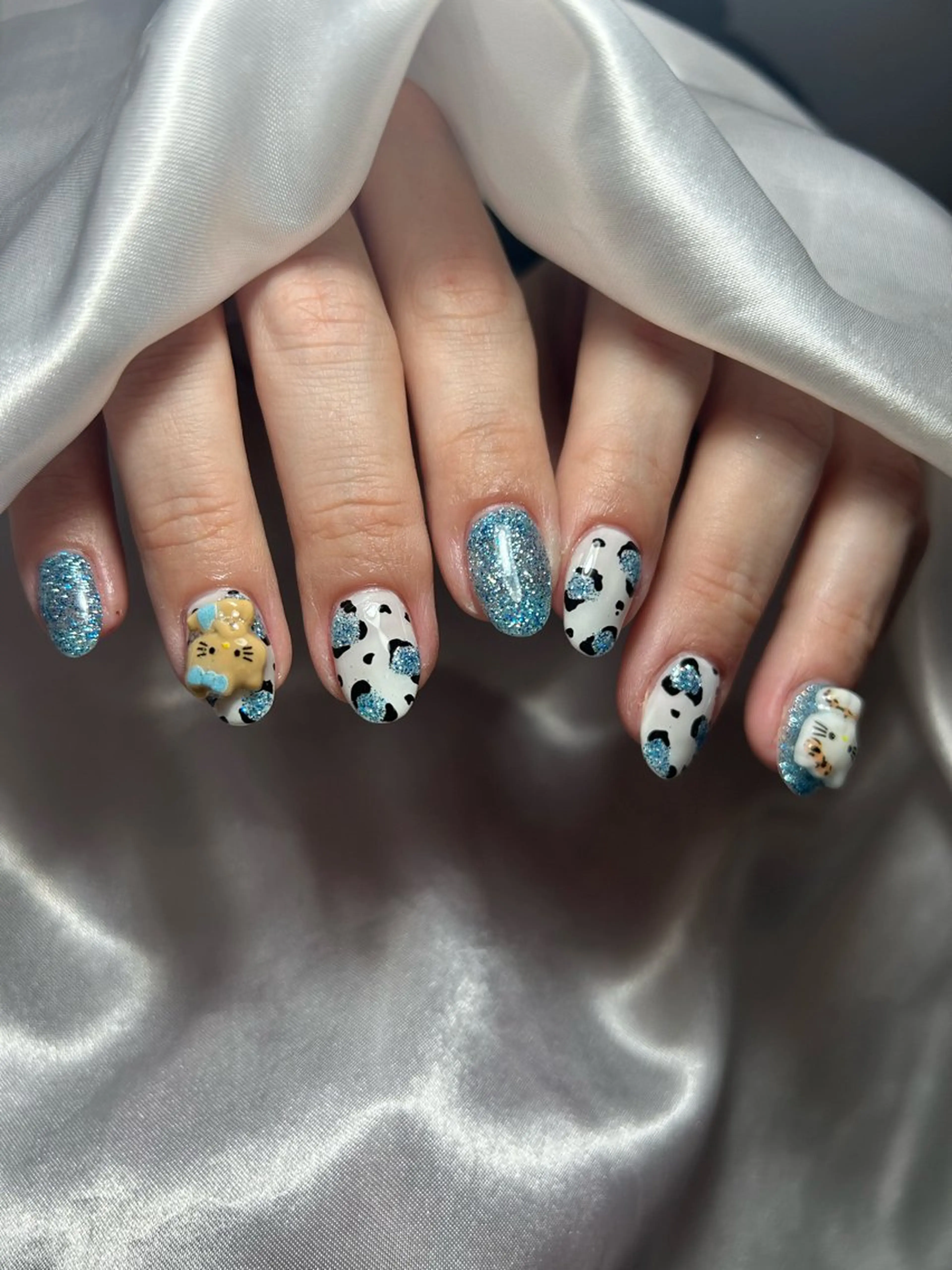ネイル ハンドネイル nailroom‪ sb‪‪𓈒𓂂𓏸のネイルデザイン
