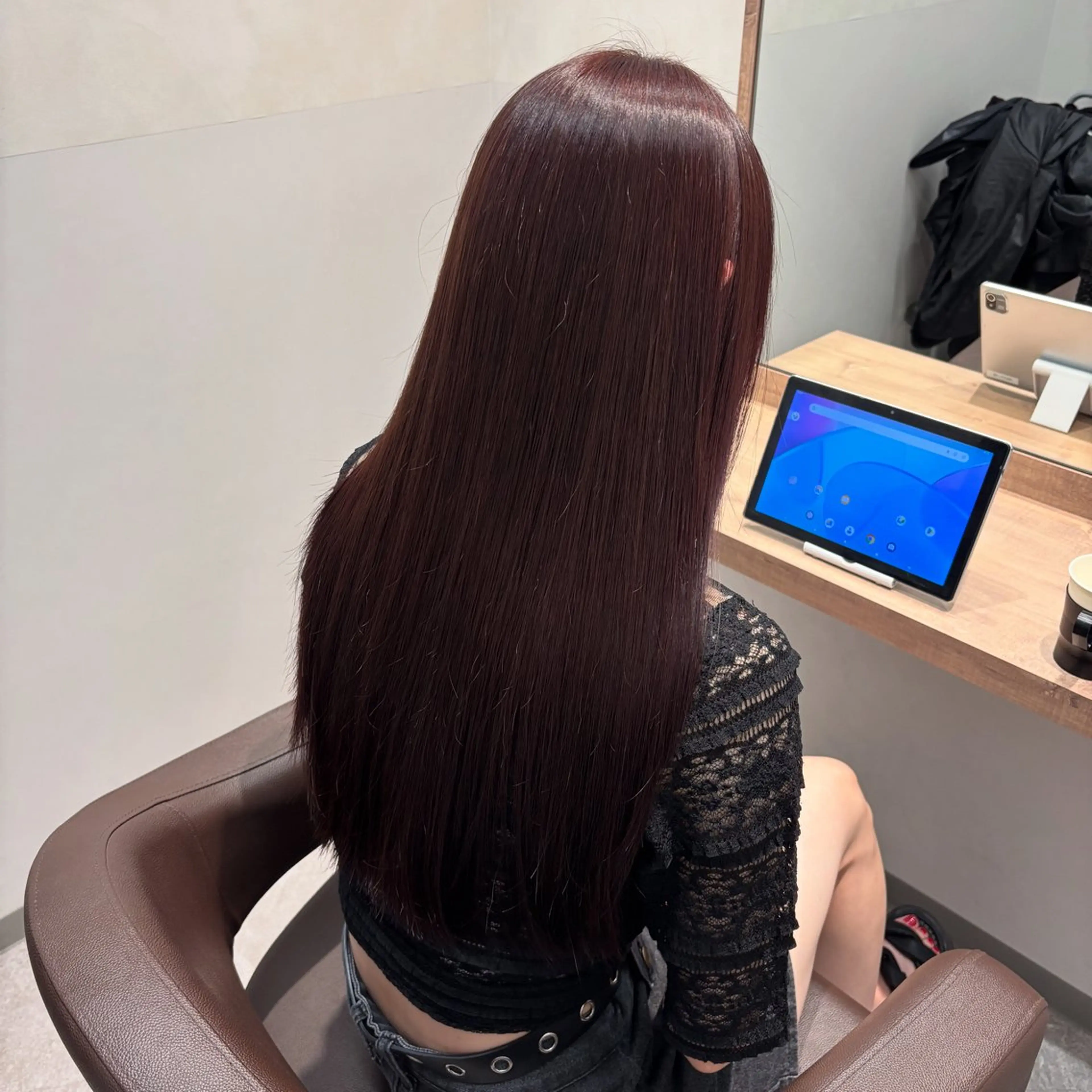 ロング ピンクブラウン ヘアカラー 吉澤 愛心のヘアスタイル