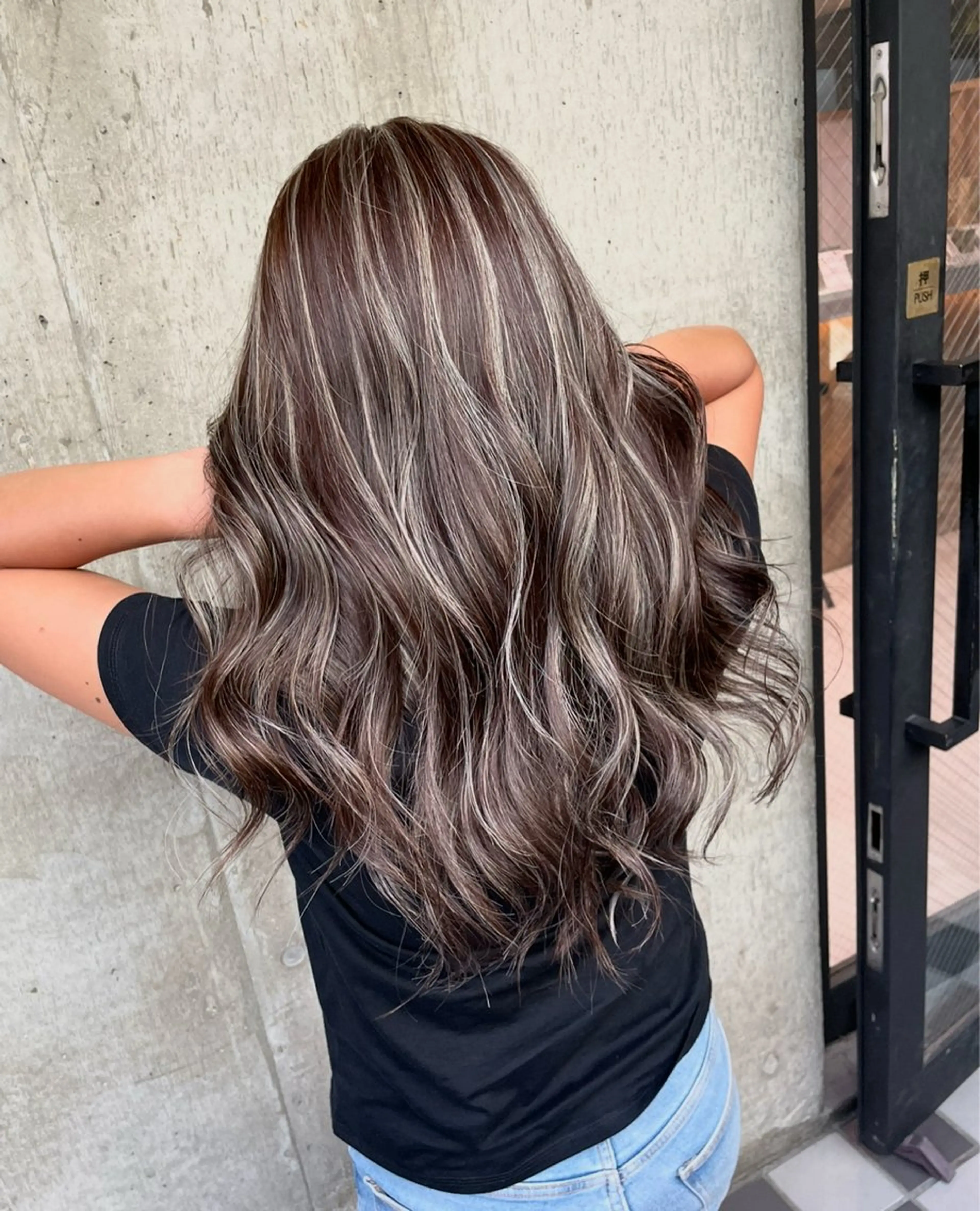 ロング ヘアカラー 🌊ハイライト Rizu🌊のヘアスタイル