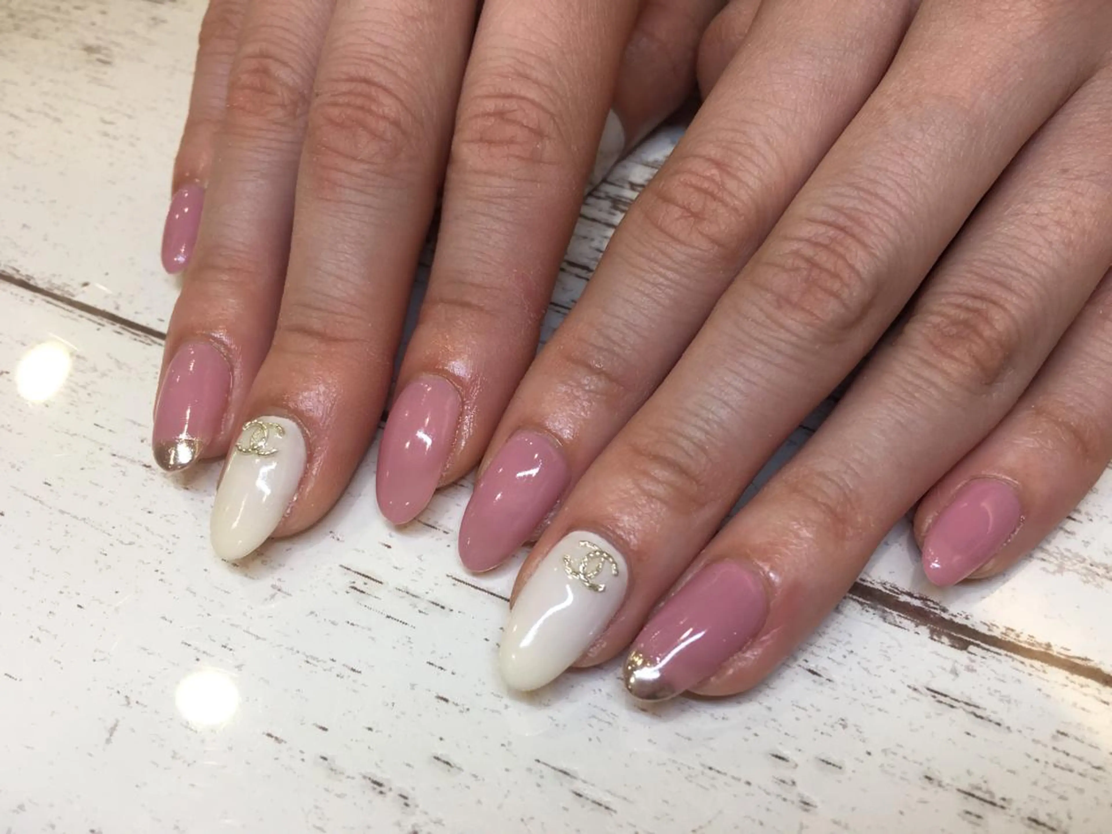 ネイル ミラーネイル 酒井 美由紀のネイルデザイン
