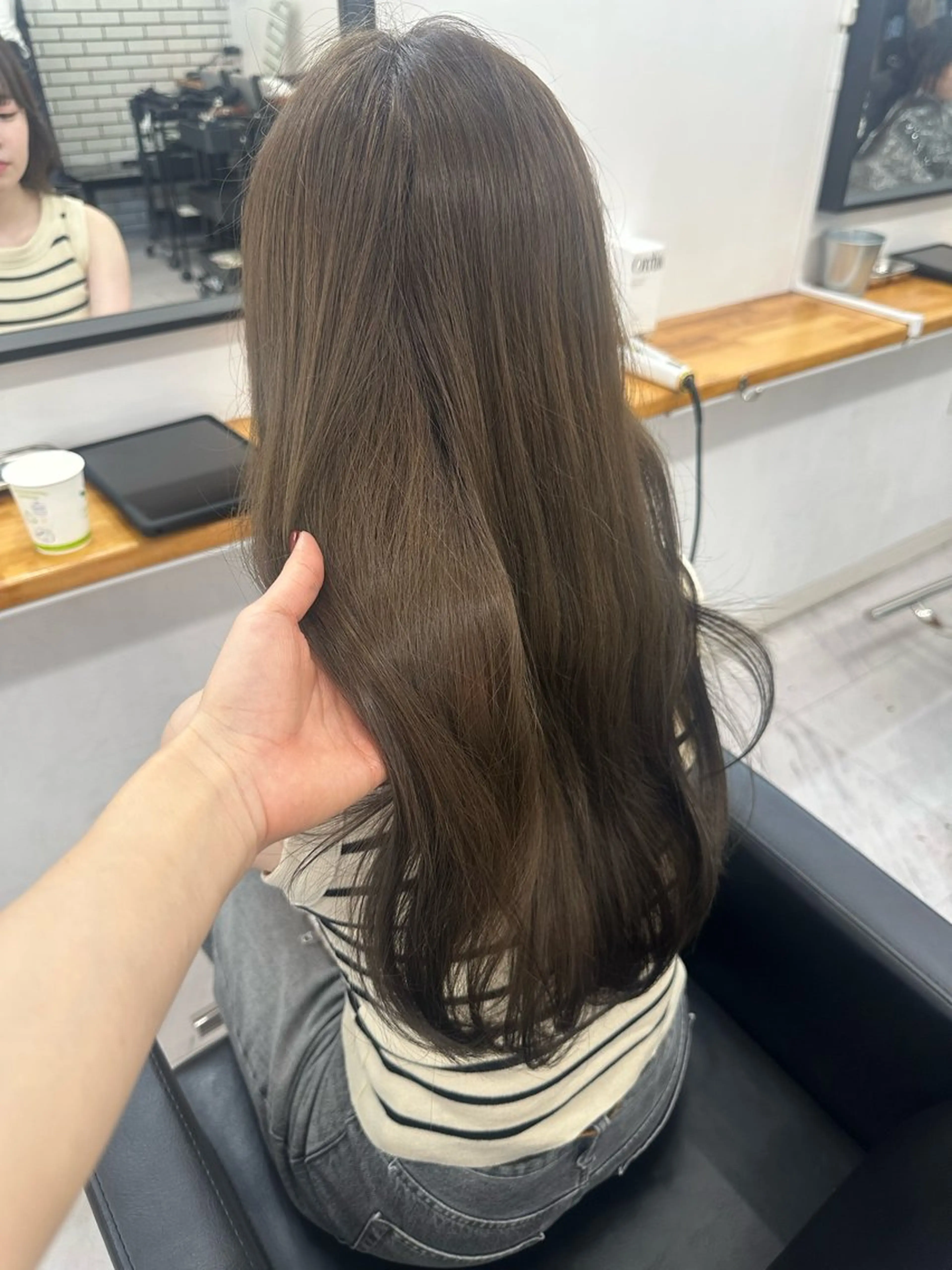 ロング カラー ブリーチ ダブルカラー グレージュ ブリーチなしカラー オリーブグレージュ ヘアカラー トリートメント GiseL宗像所属・GiseL宗像 HiROEのヘアスタイル
