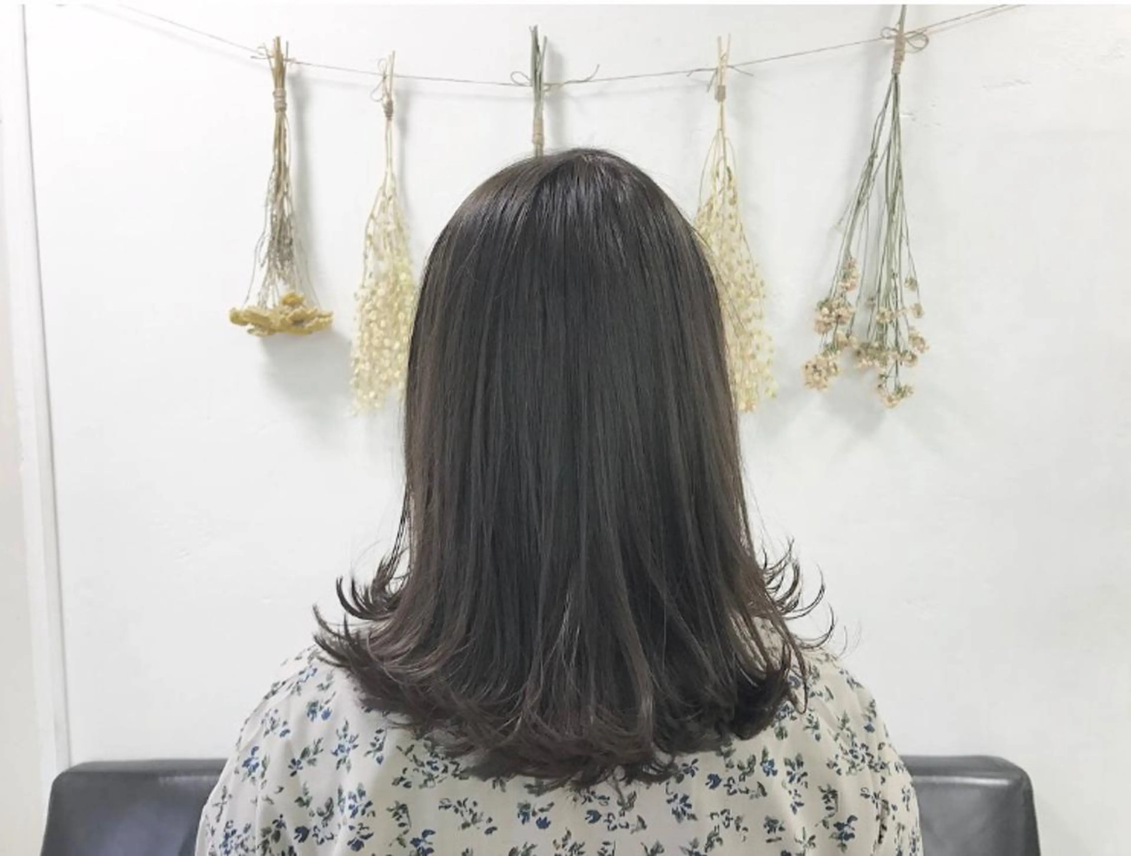 ミディアム カラー パーマ 外ハネヘア 韓国ヘア🇰🇷/ レイヤーカット✂︎のヘアスタイル