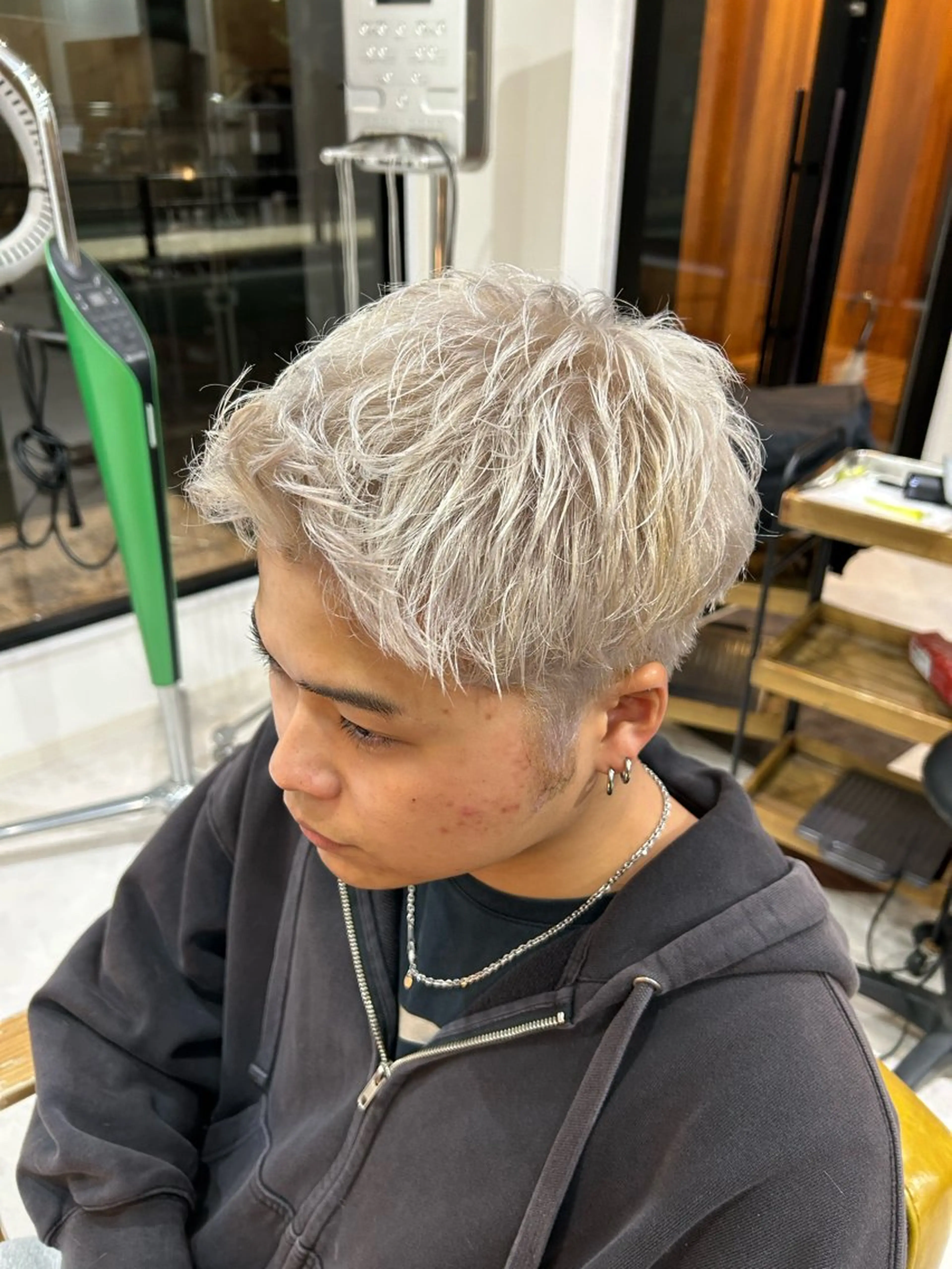 カラー ヘアアレンジ メンズ ヘアカラー 《メンズ特化》 早川 愛斗のヘアスタイル