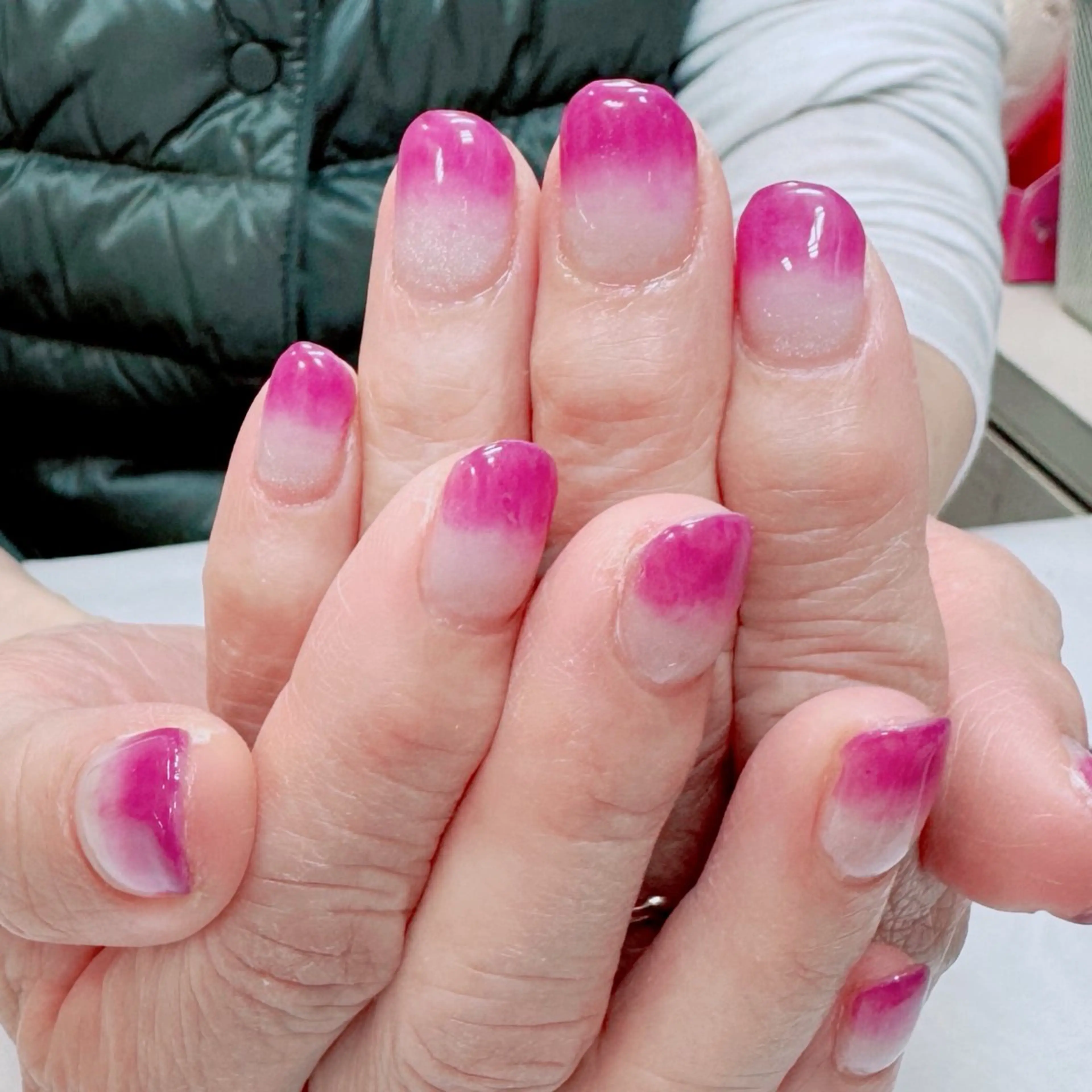 ネイル グラデーション キラキラネイル マグネットネイル パープル maruyasu. yのネイルデザイン