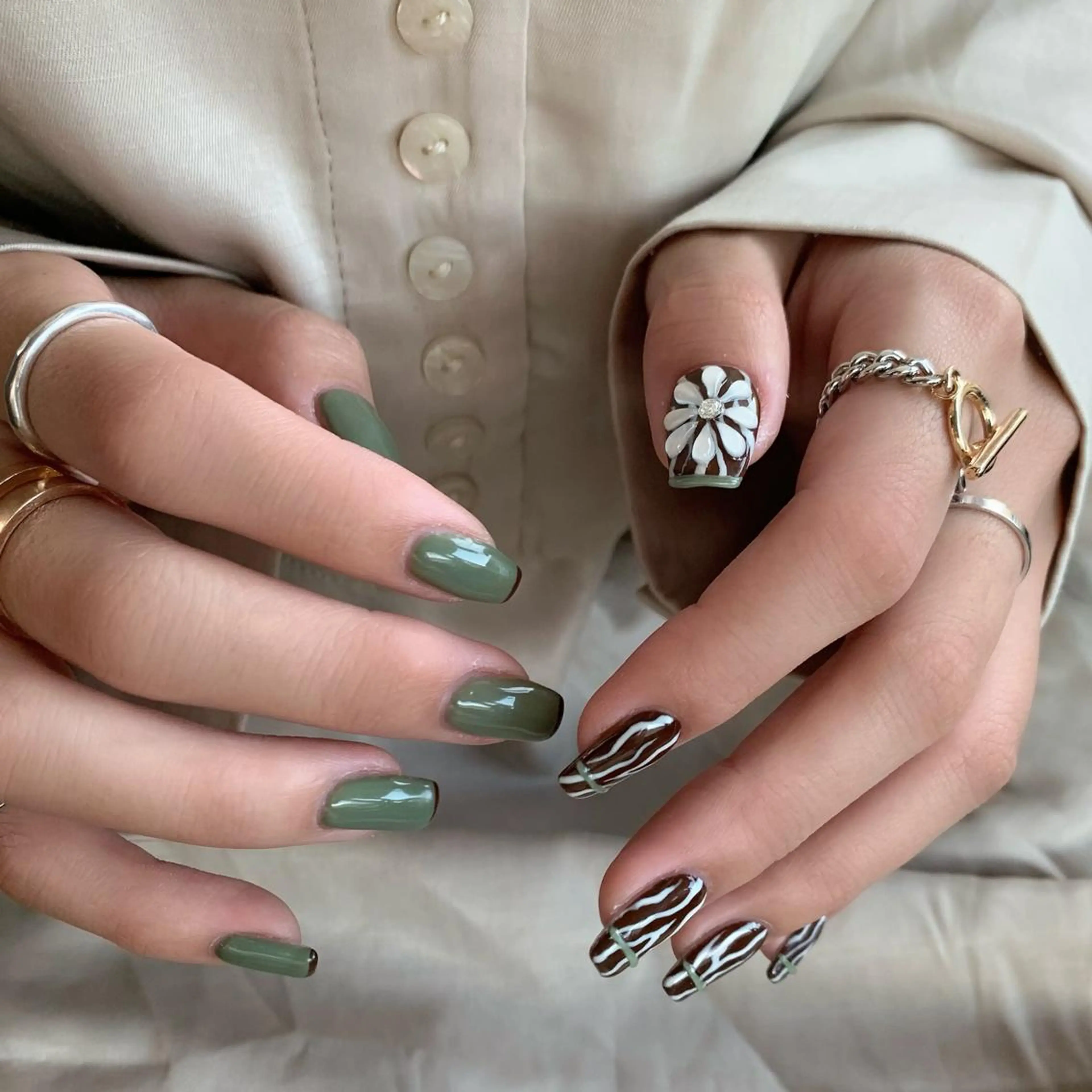 ネイル ハンドネイル 鈴木 まゆのネイルデザイン