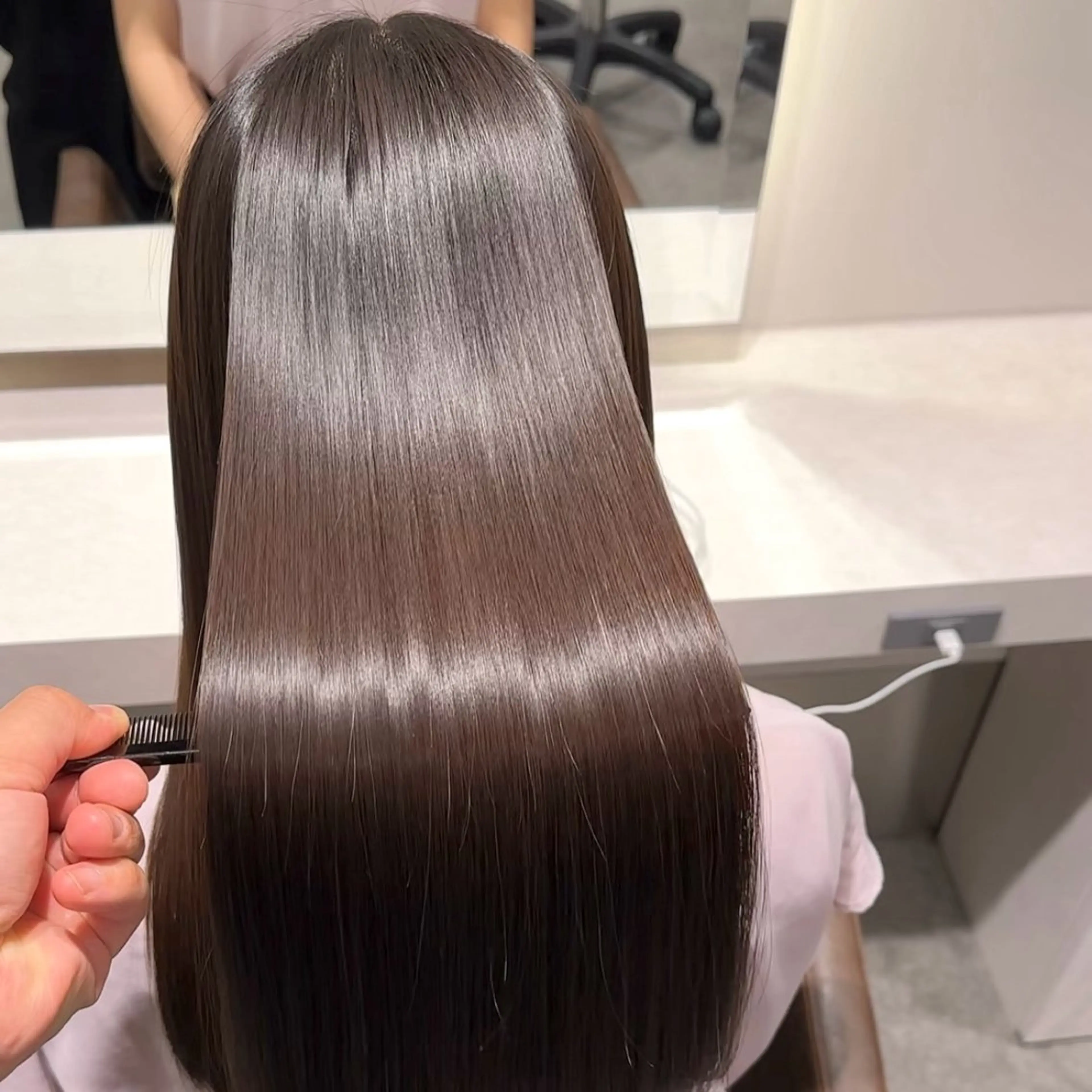 セミロング 🚨無料縮毛矯正 モデル募集中🚨のヘアスタイル