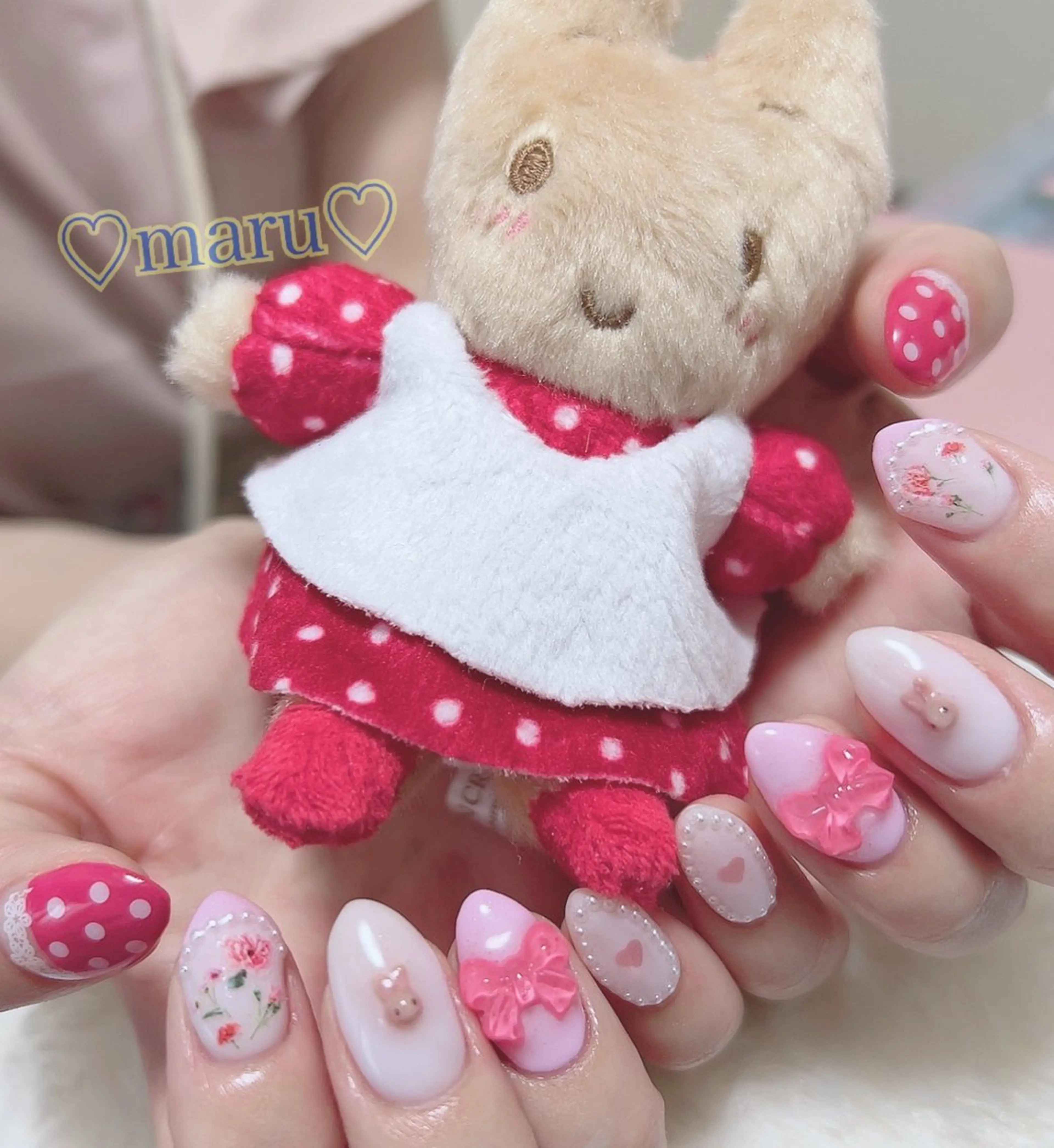 ネイル ハンドネイル フットネイル まるみ♡8/25- 31お休み🙇‍♀️のネイルデザイン