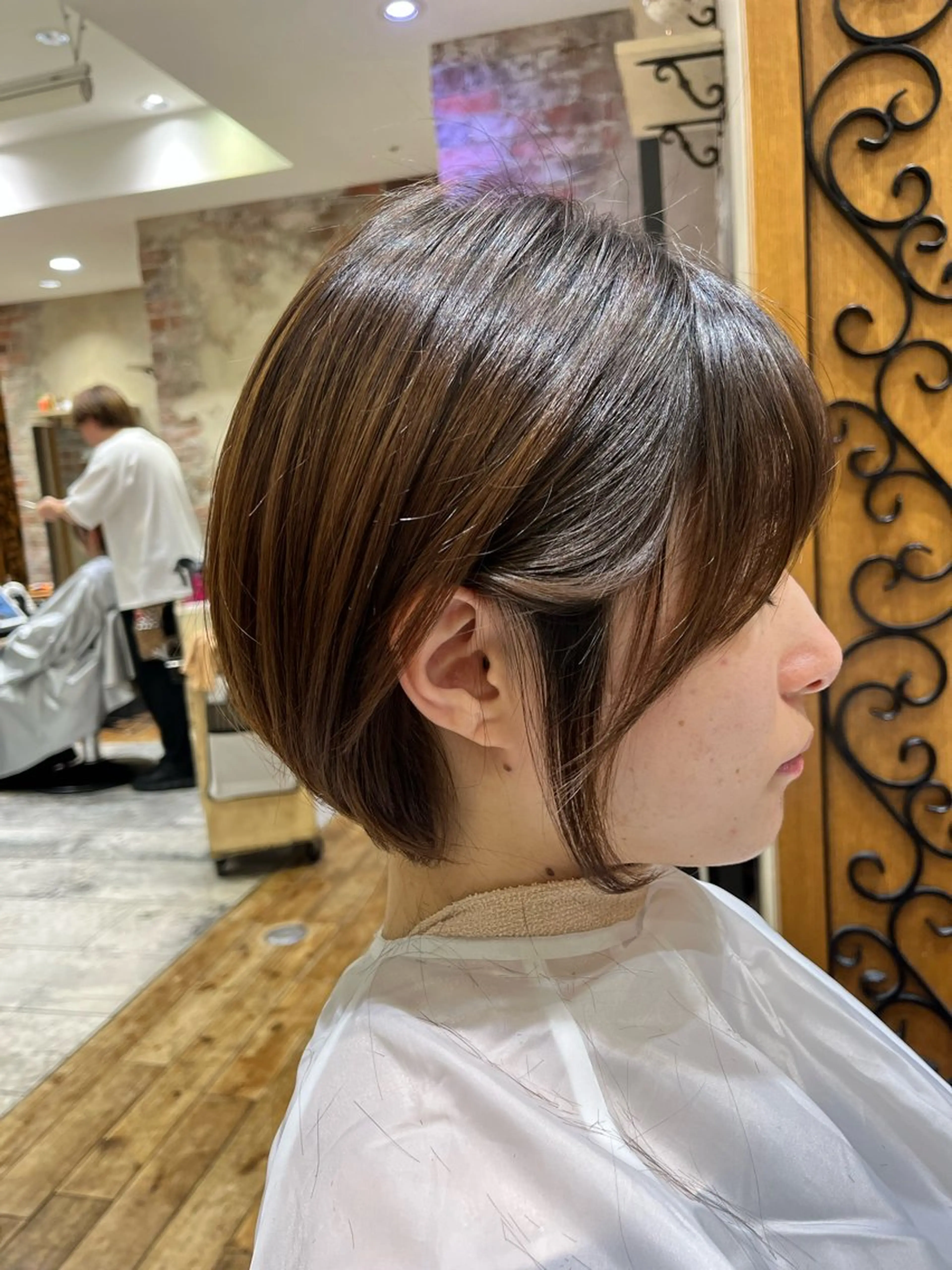 ショート 顔まわりカット 前髪カット安井楽人のヘアスタイル