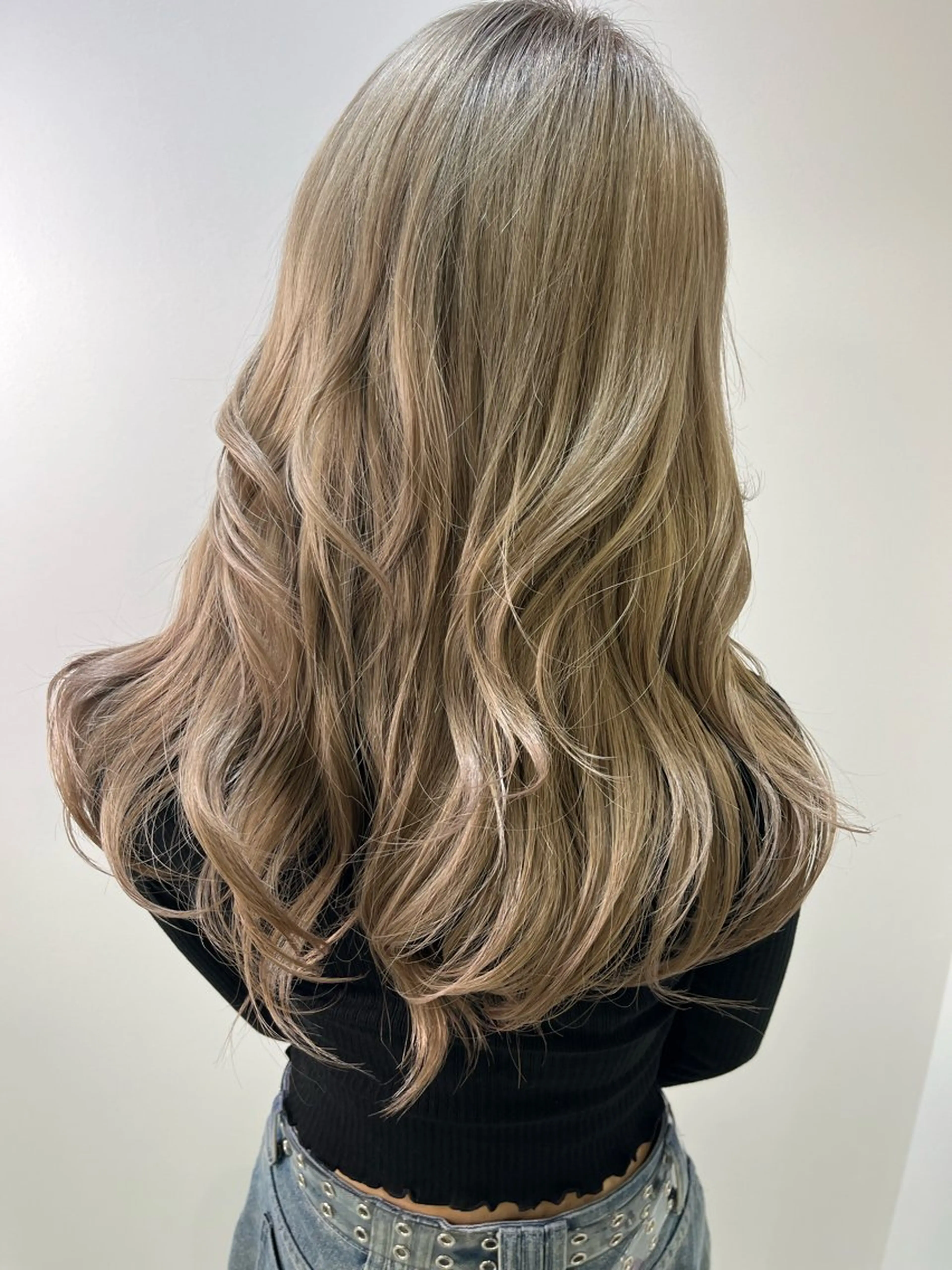 ロング ハイライト 髪質改善 縮毛矯正 ヘアカラー ブリーチカラー特化 美容師/𝕐𝕌𝕀のヘアスタイル