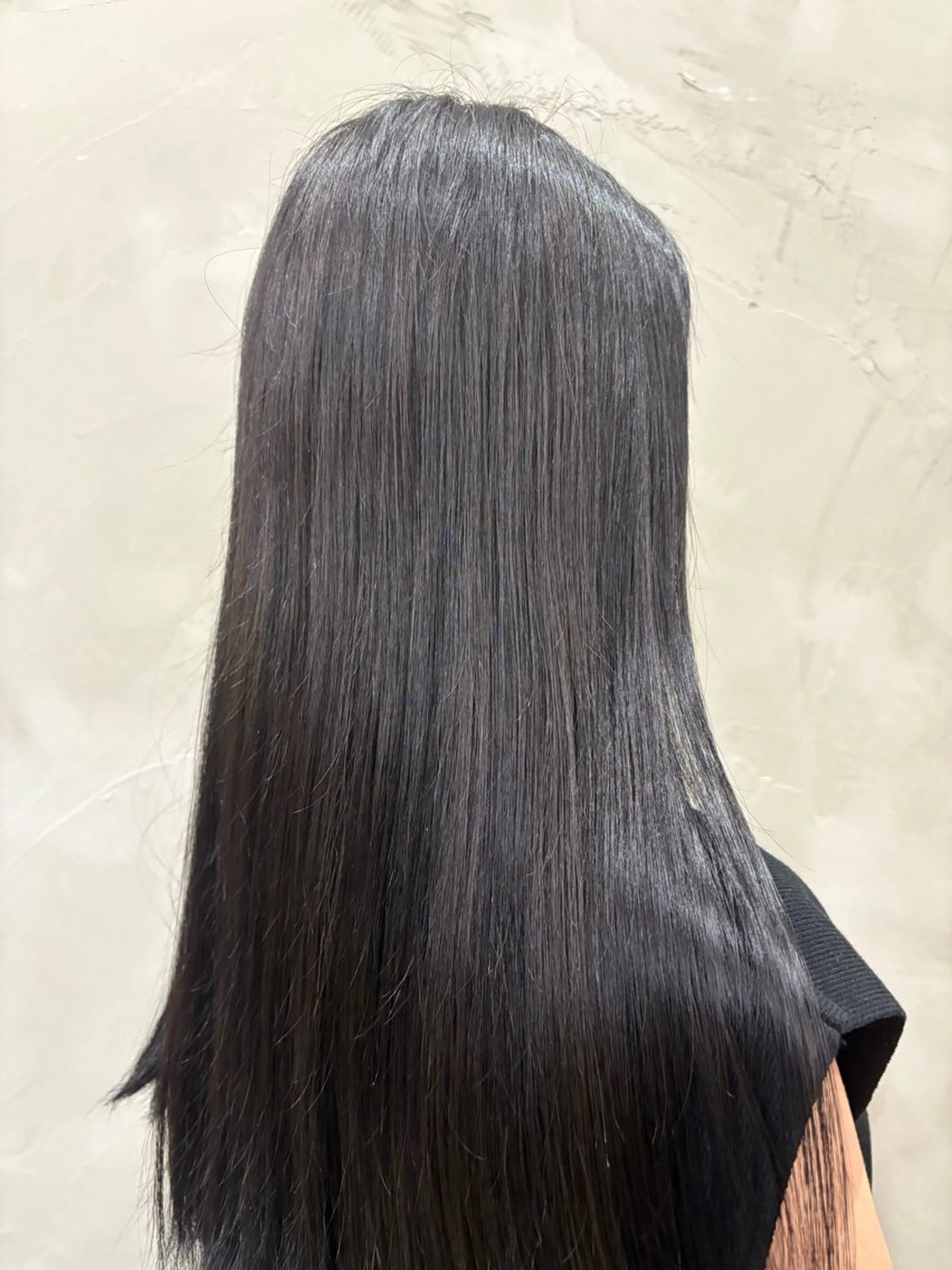 カラー 黒髪 ブルーカラー ブルーブラック ヘアカラー トリートメント la  fith  hair  too.倉敷店所属・かわうち れなのヘアスタイル
