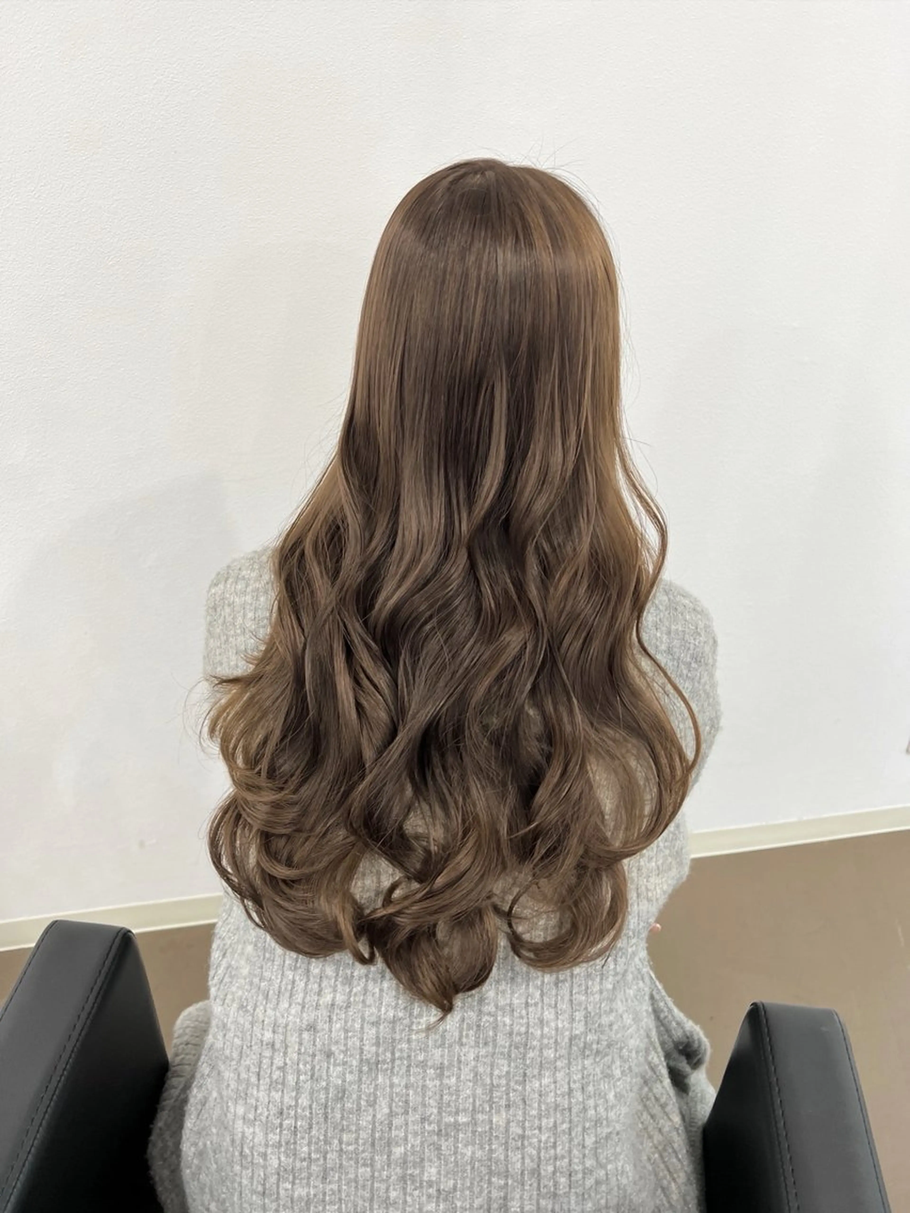 ロング ボブ くびれヘア 髪質改善 韓国風ヘア レイヤーカット 【ioe岡本】🐶 向井歩のヘアスタイル