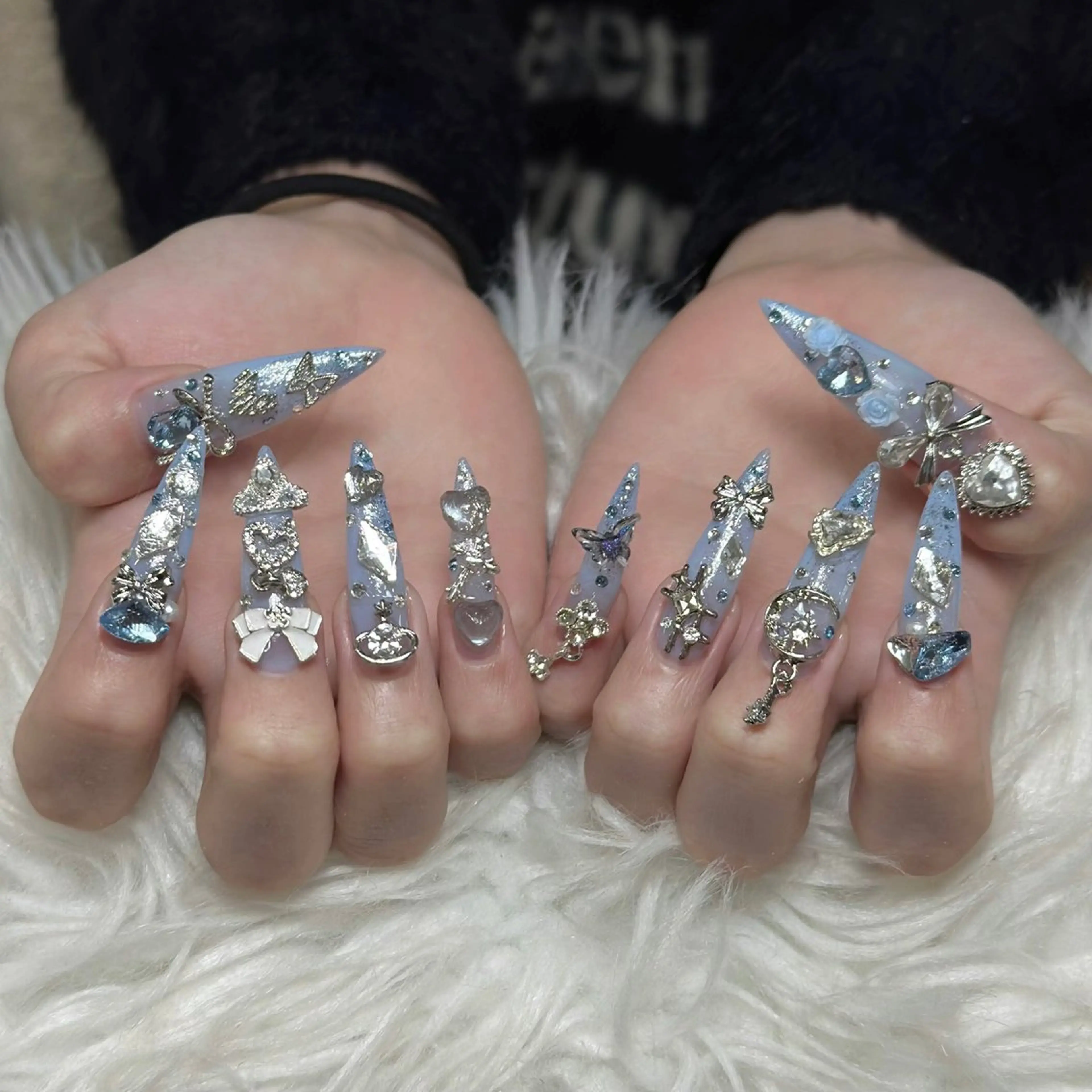 ネイル オーロラネイル ボルドー ブラウン 氷ネイル・うるうるネイル キラキラネイル ハンドネイル Julli NailStudioのネイルデザイン