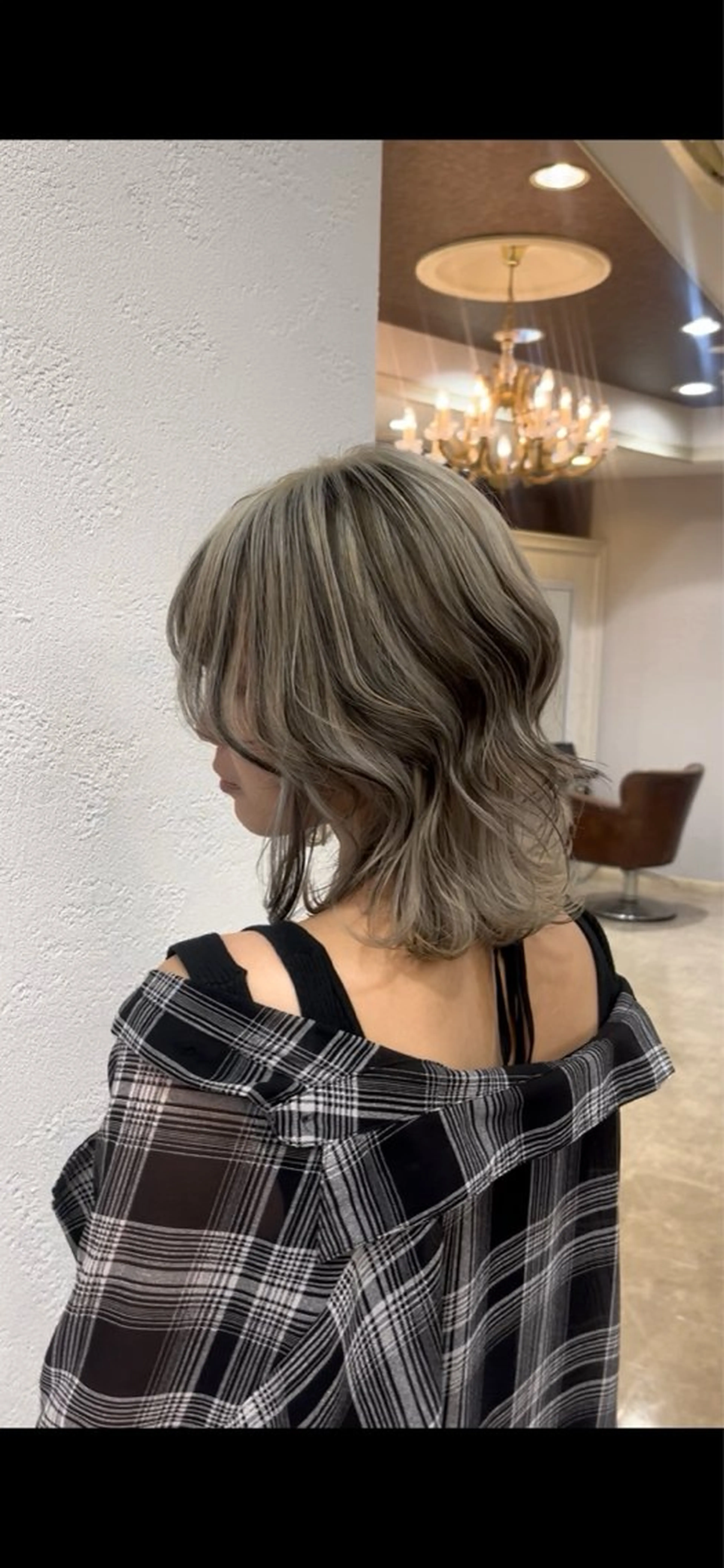 ミディアム ミディアムレイヤー レイヤーカット 山本 梨華のヘアスタイル