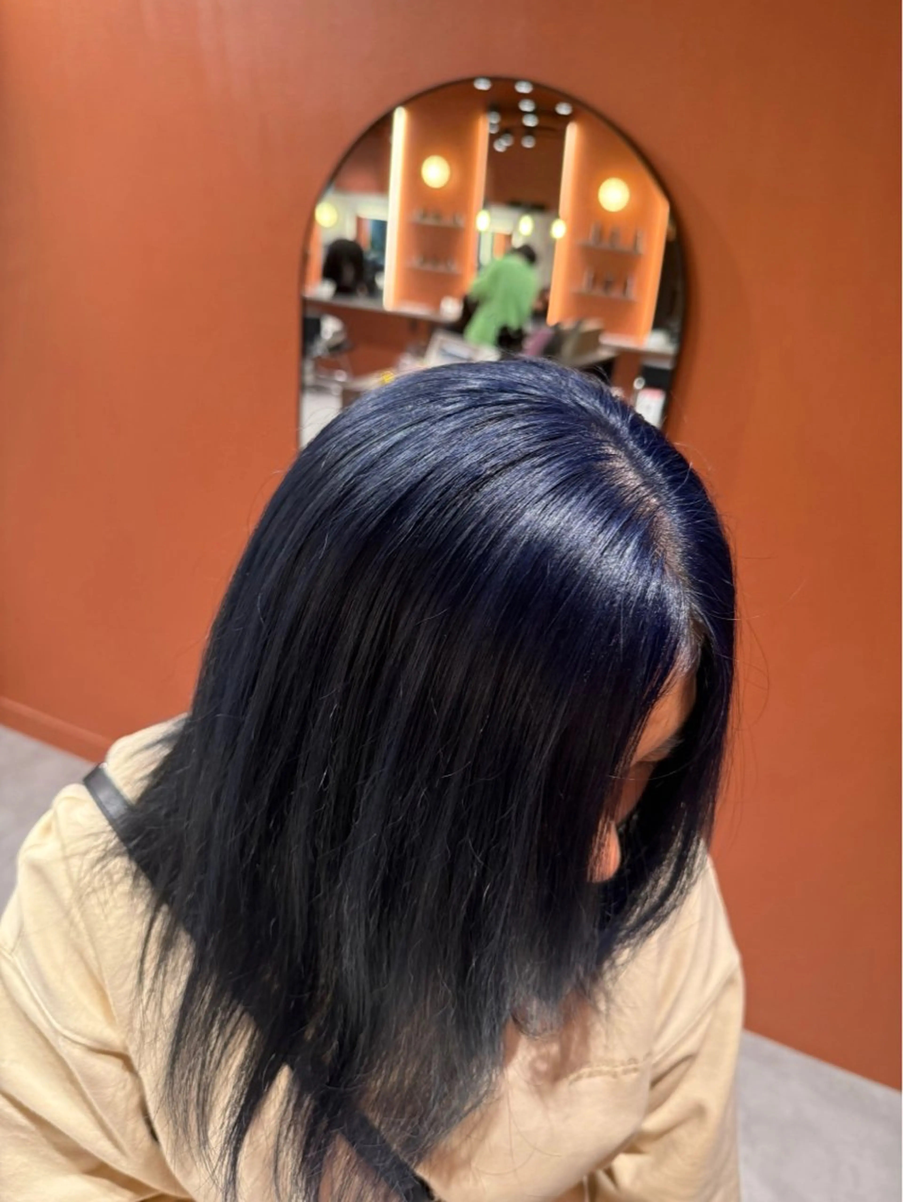 ミディアム 🌈ハイトーン🌈 OKAGOのヘアスタイル