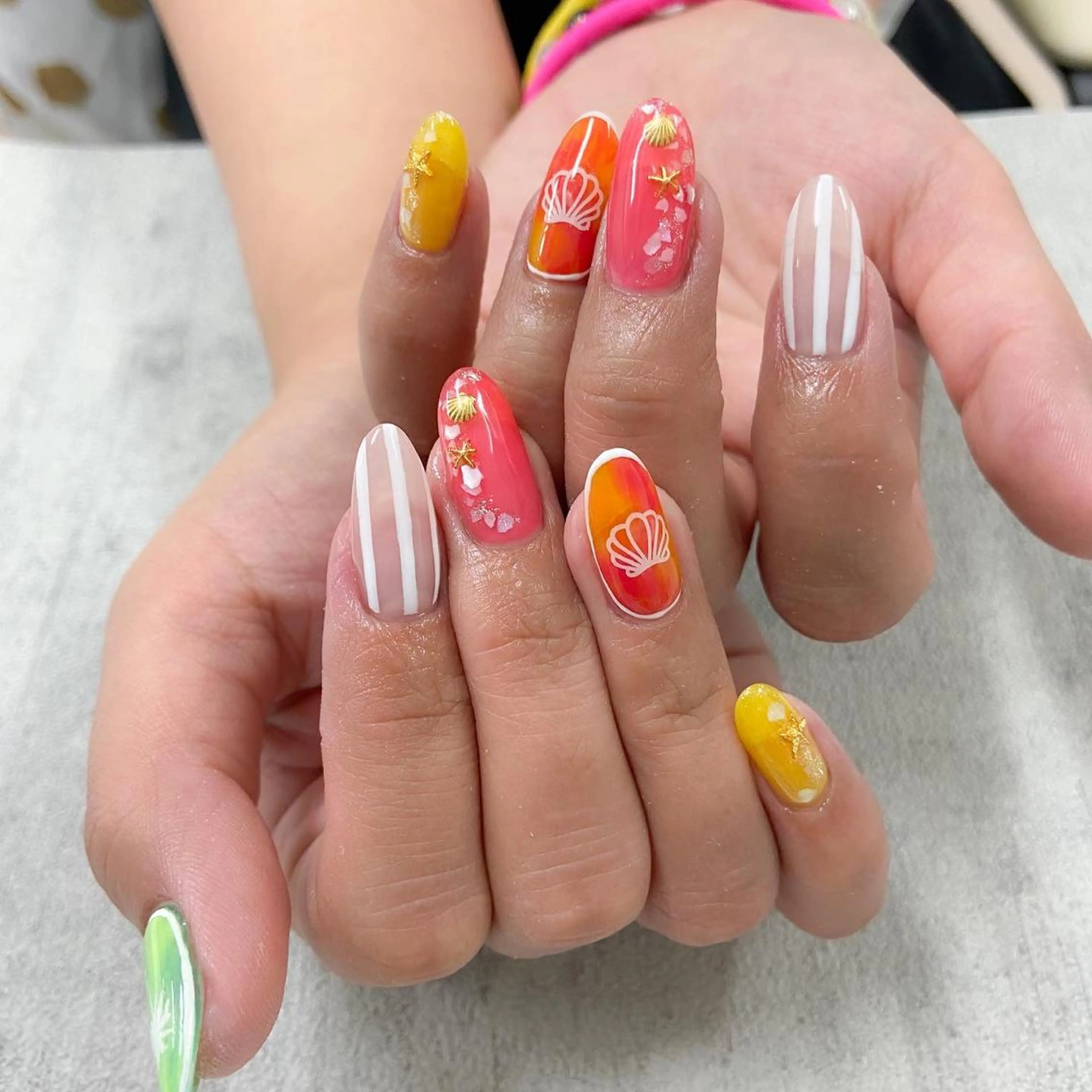 ネイル 黒沢 直子のネイルデザイン