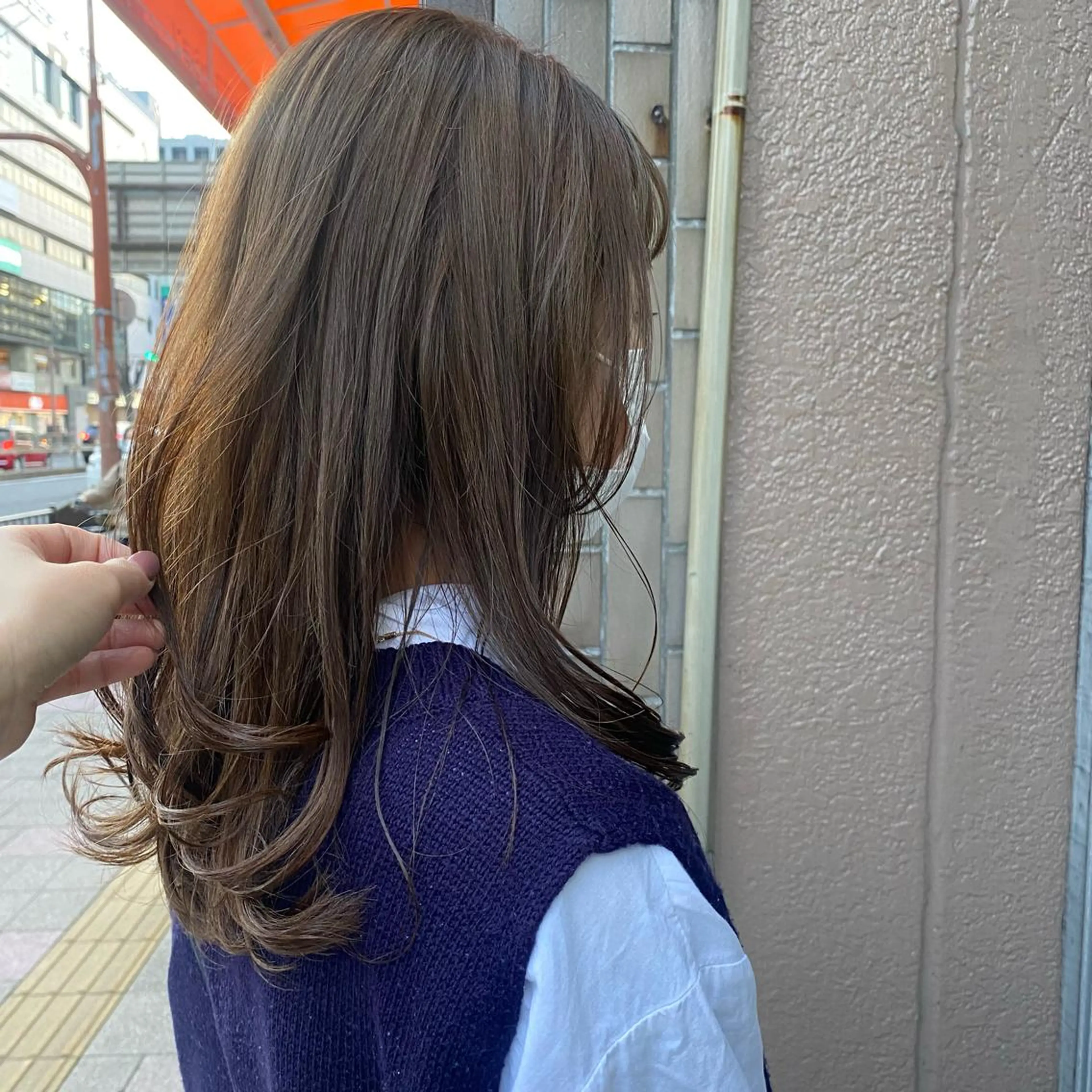 ロング ハイライト ヘアカラー 大久保 優香のヘアスタイル
