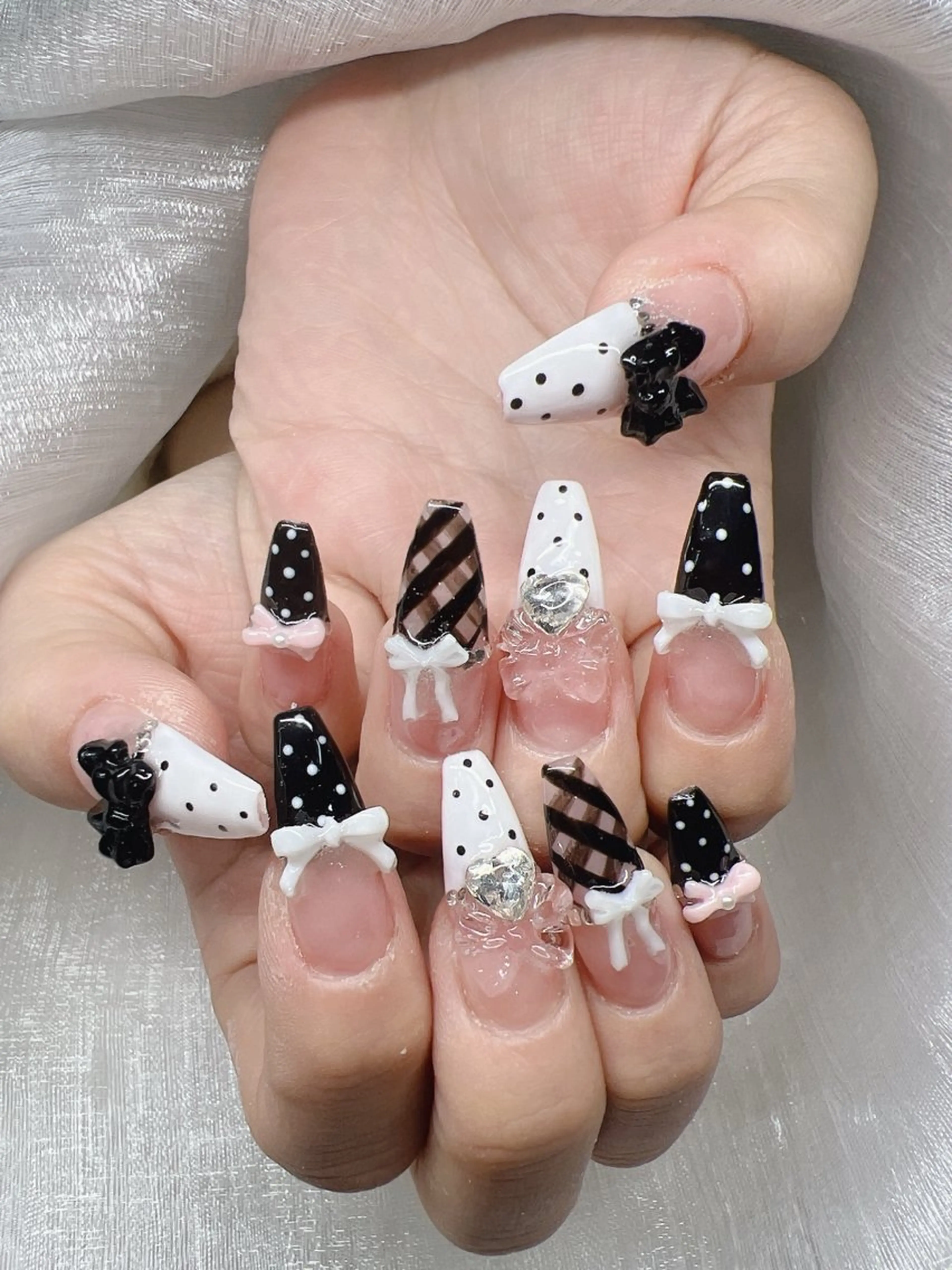 ネイル ハンドネイル Lee Nails チップ長さだし専門店のネイルデザイン