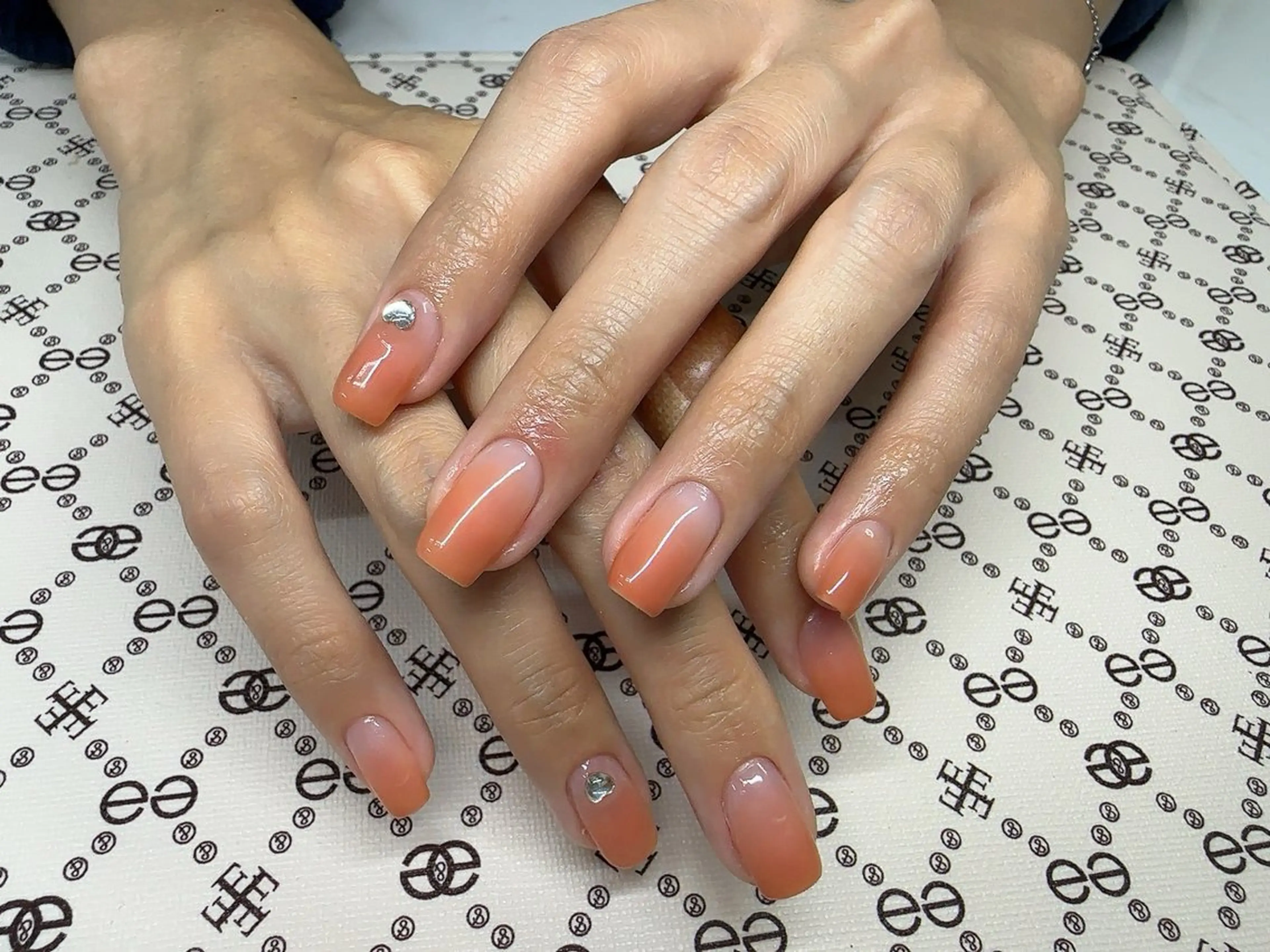 ネイル ハンドネイル VIVIAN リサのネイルデザイン