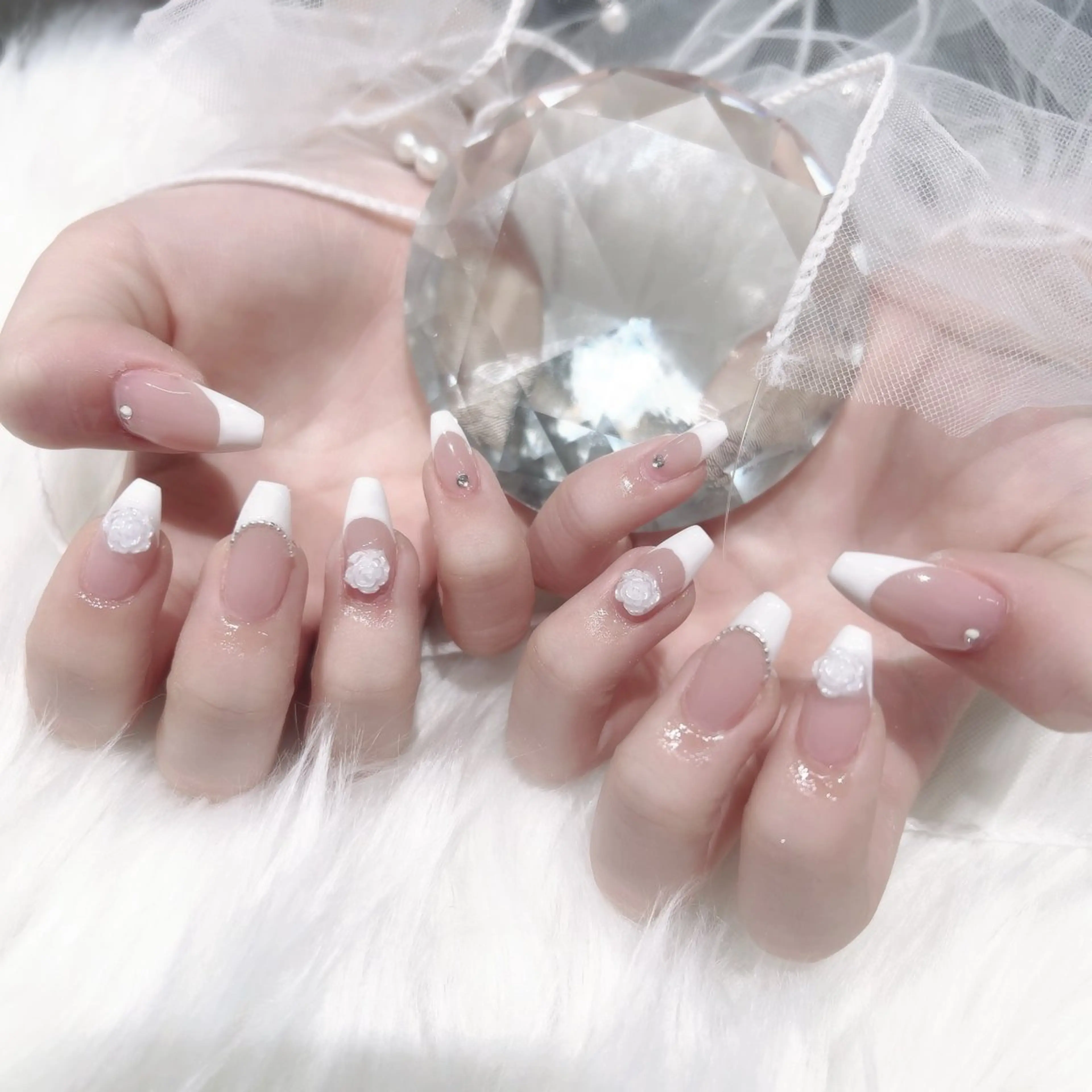 ネイル Rola所属・⟡˖· まゆり꙳⟡のネイルデザイン