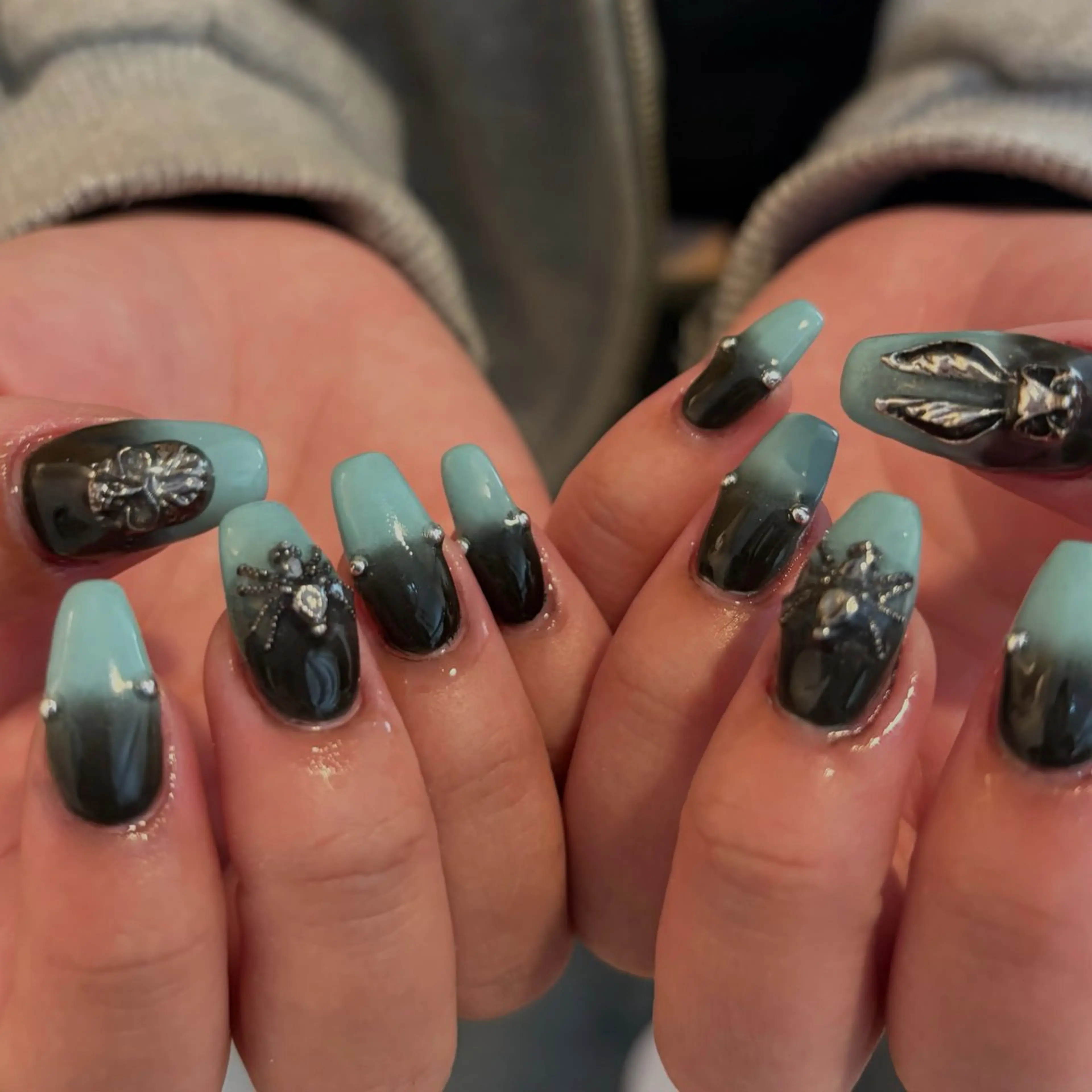 ネイル ハンドネイル フットネイル yuri / 個性派nailのネイルデザイン