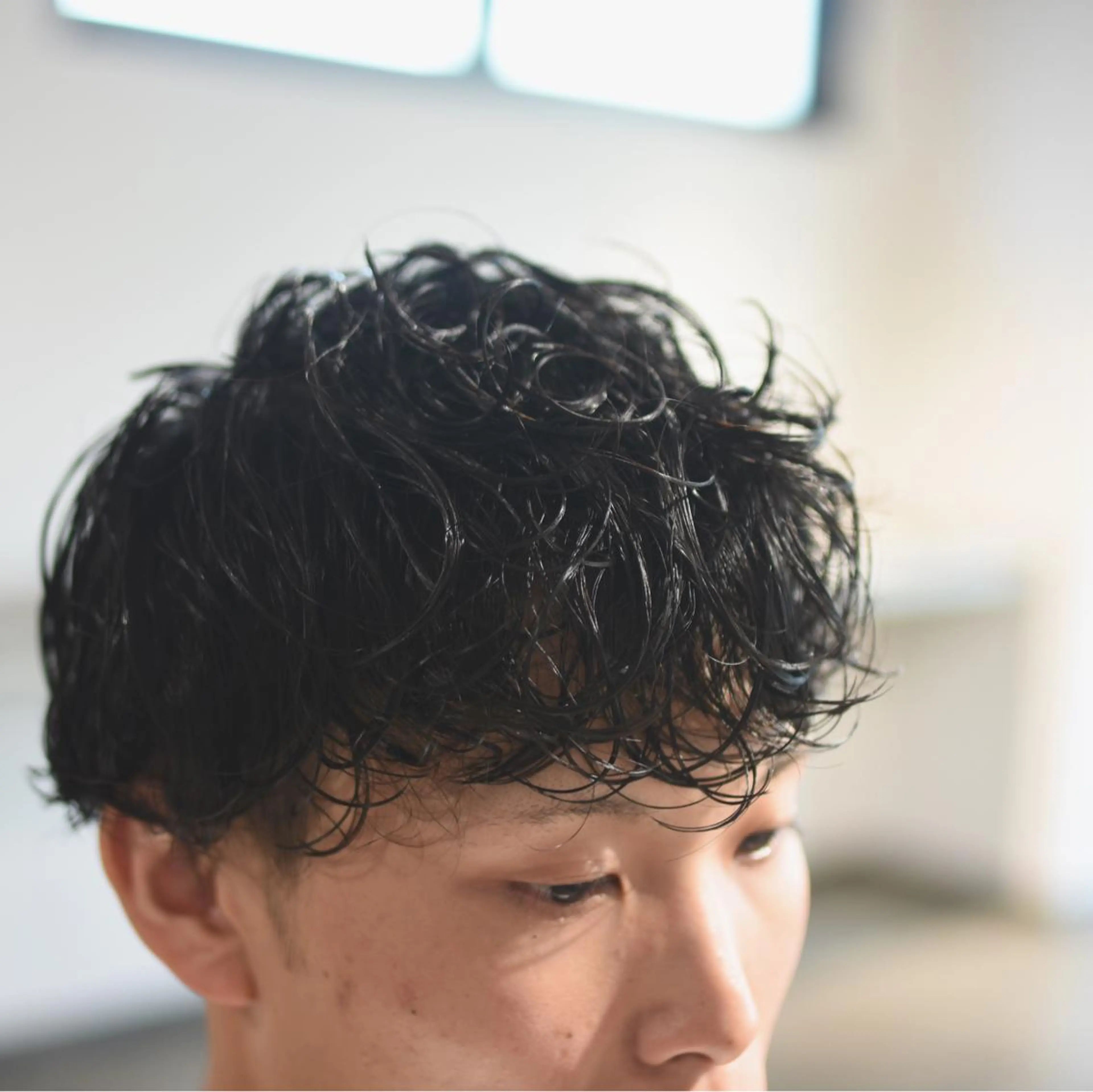 ショート パーマ メンズ メンズパーマ スパイラルパーマ カット パーマ トリートメント 【メンズ職人】 ✂️佐藤友のヘアスタイル