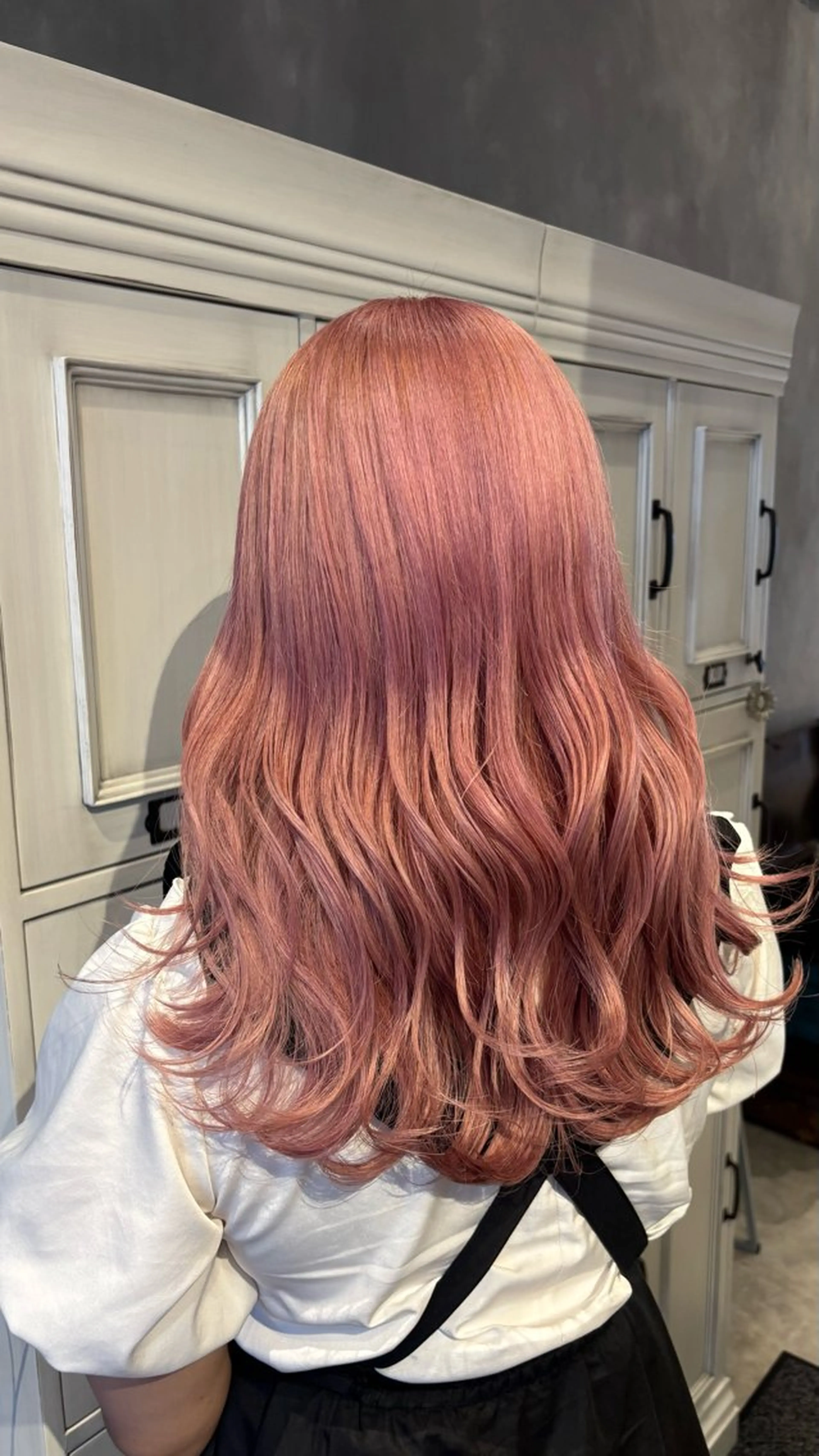 ロング ヘアカラー 長瀬 友唯のヘアスタイル